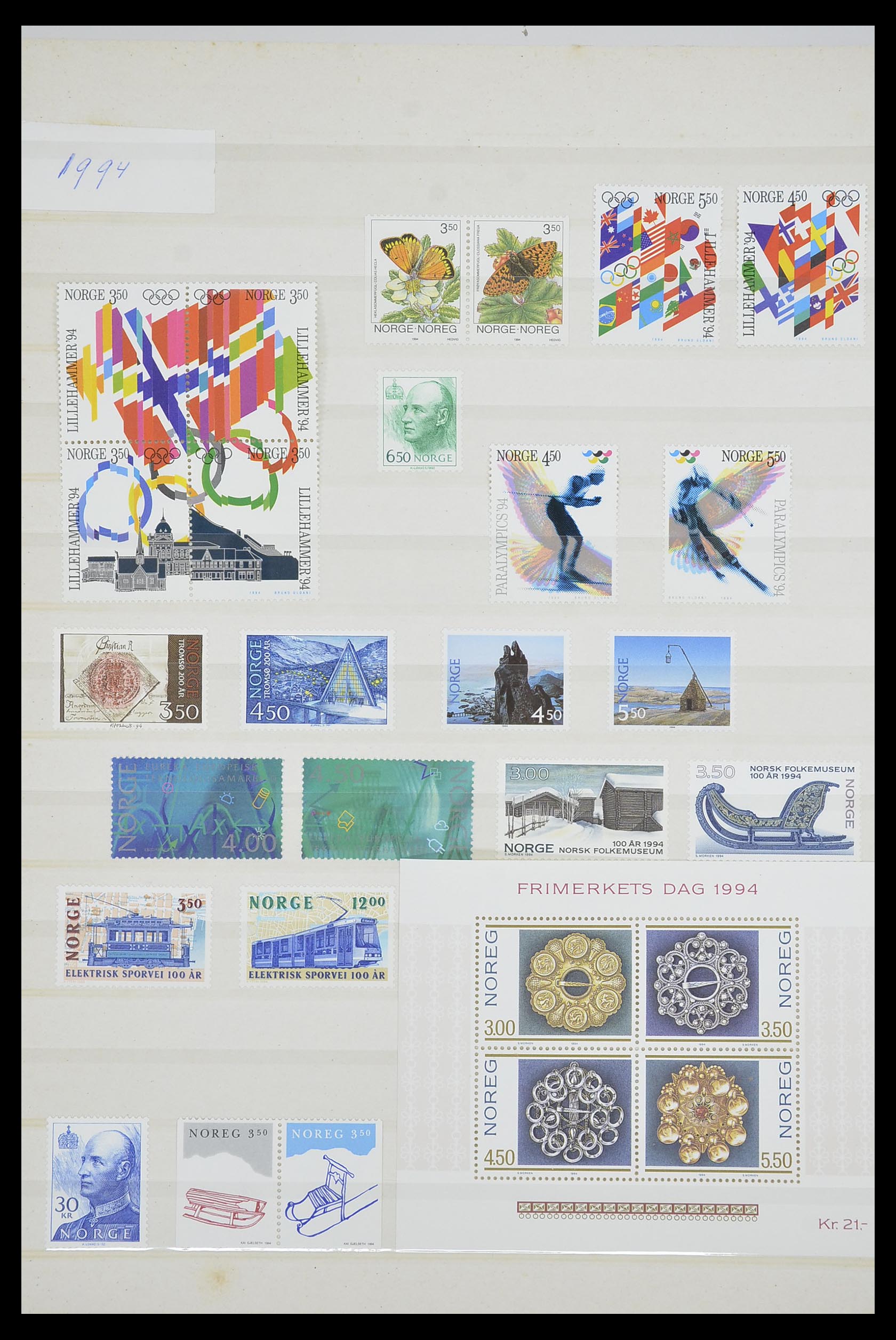 33661 367 - Postzegelverzameling 33661 Noorwegen 1856-2003.