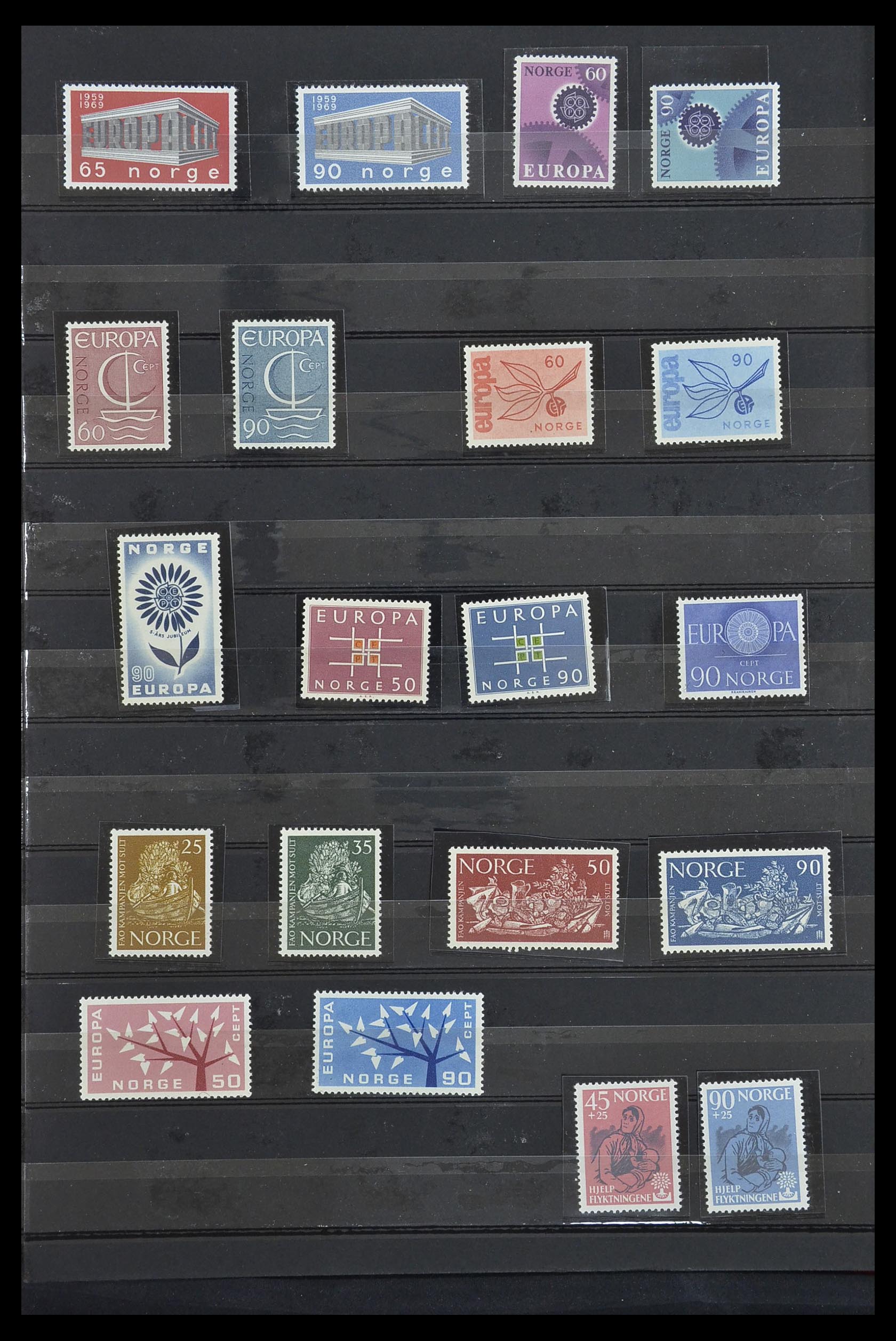 33661 393 - Postzegelverzameling 33661 Noorwegen 1856-2003.