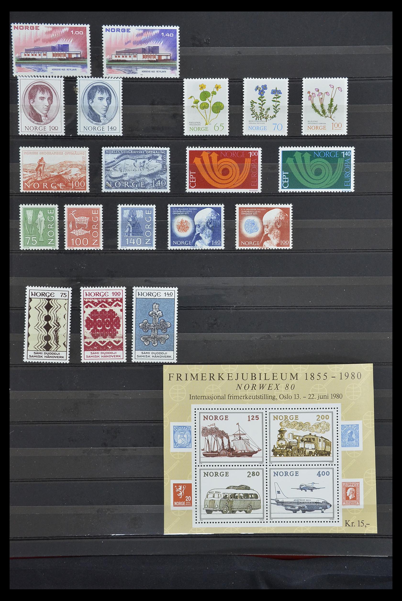 33661 394 - Postzegelverzameling 33661 Noorwegen 1856-2003.