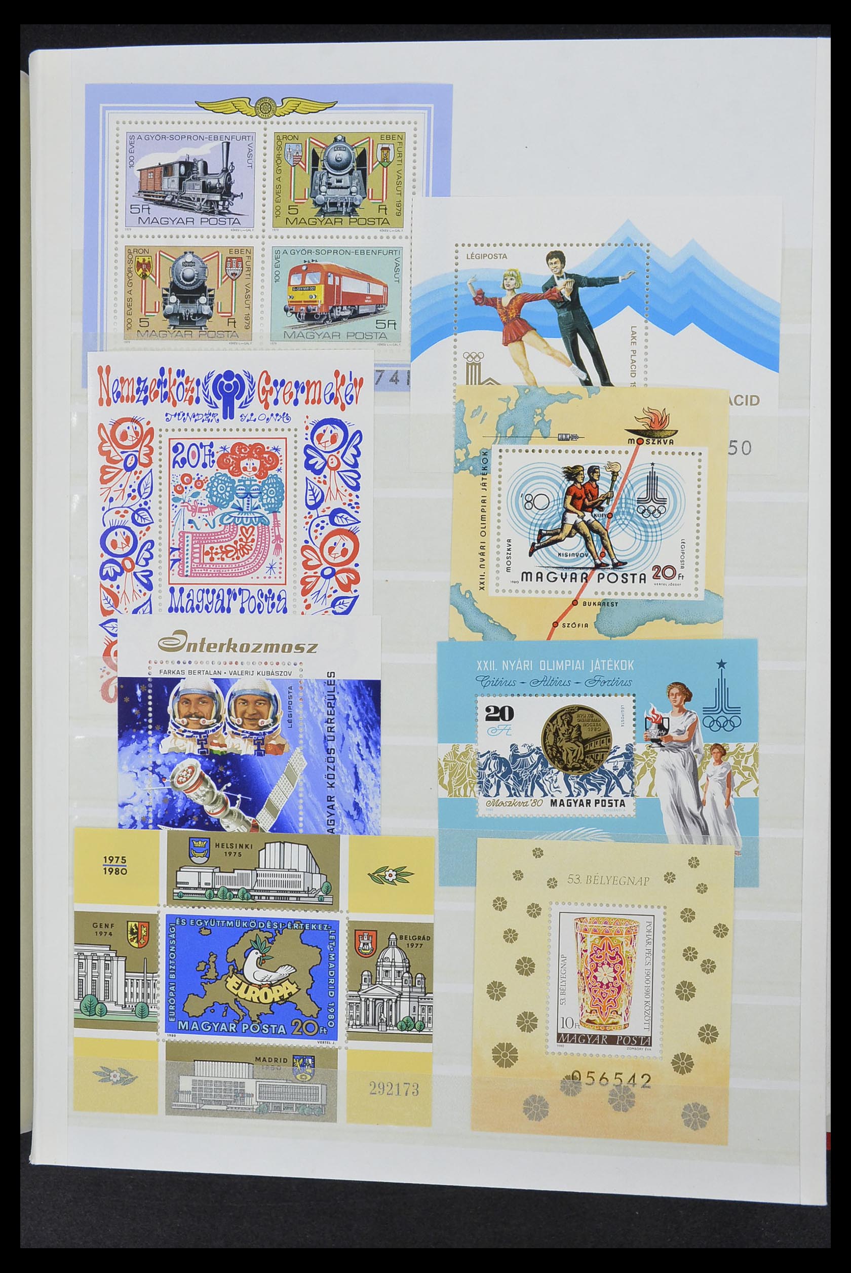 33669 113 - Postzegelverzameling 33669 Hongarije 1913-1985.