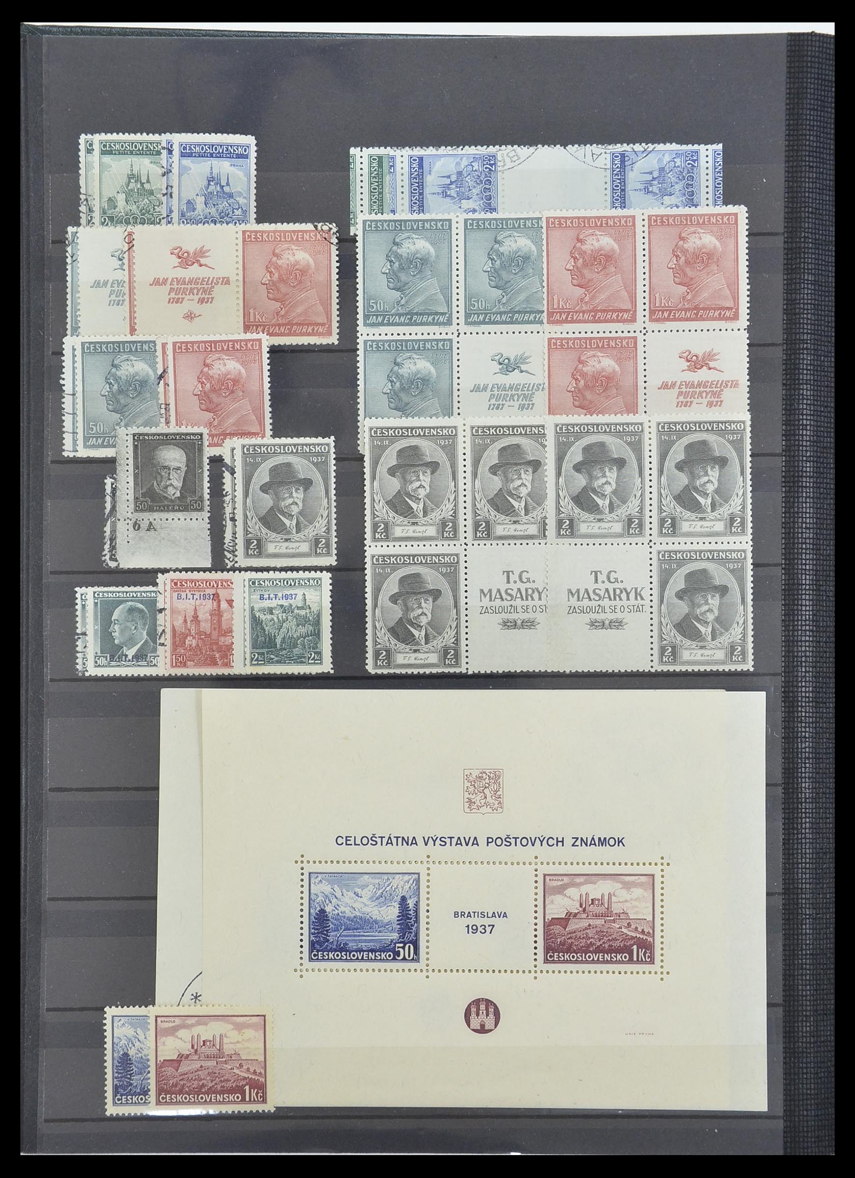 33671 017 - Postzegelverzameling 33671 Tsjechoslowakije 1918-2000.