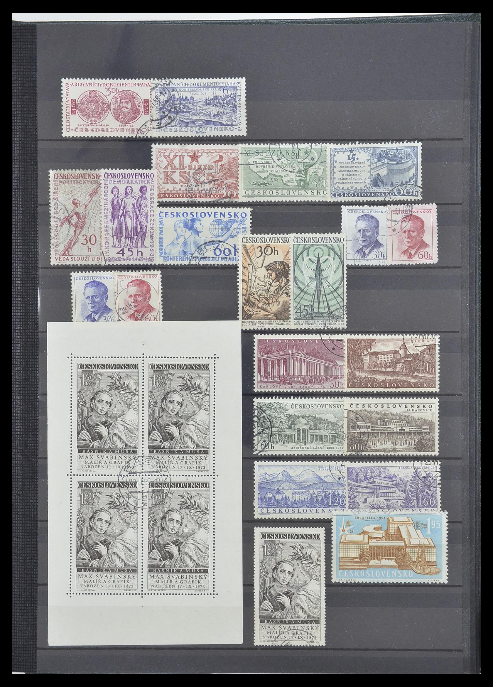 33671 049 - Stamp collection 33671 Czechoslovakia 1918-2000.