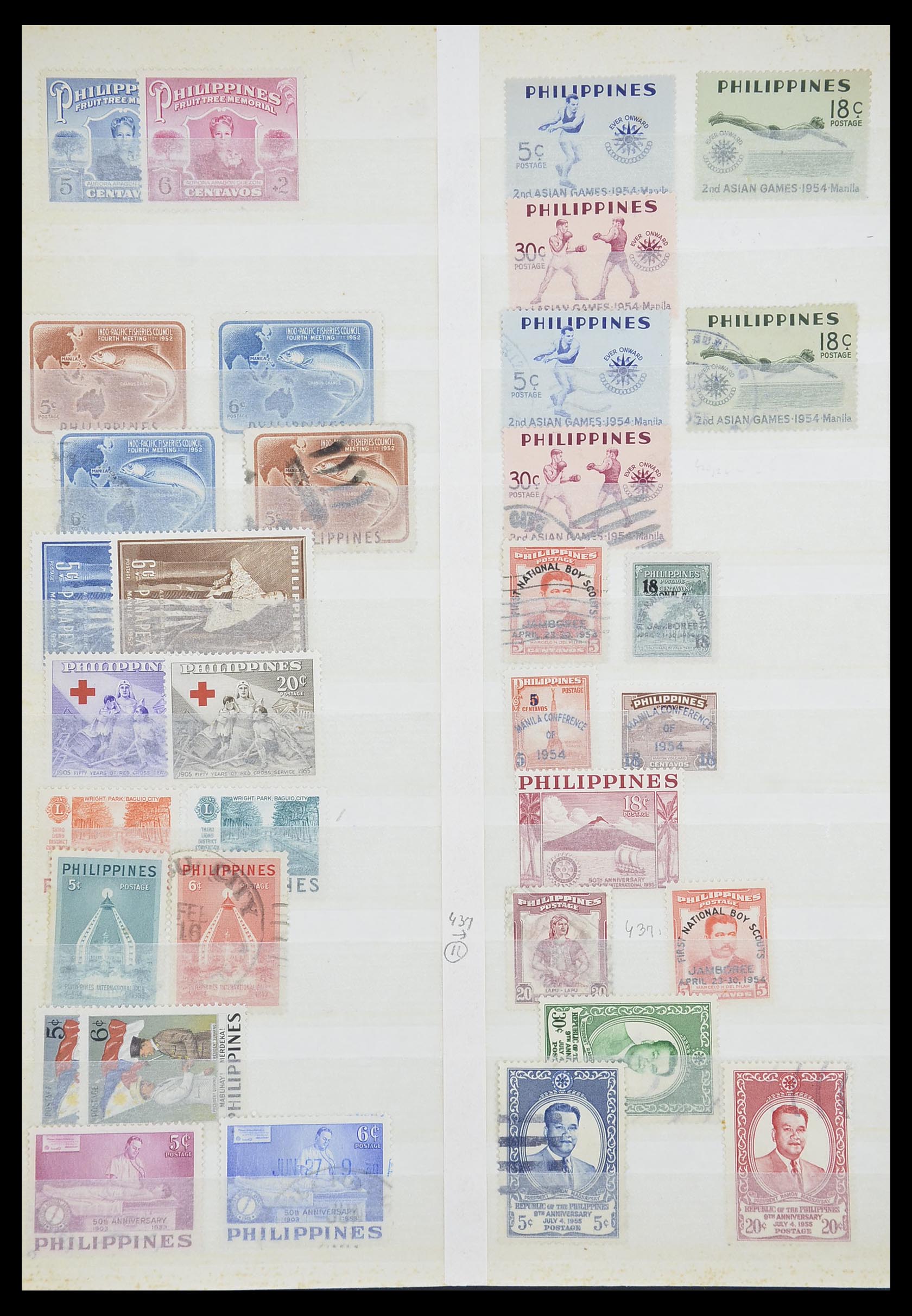 33686 010 - Postzegelverzameling 33686 Filippijnen 1930-1978.
