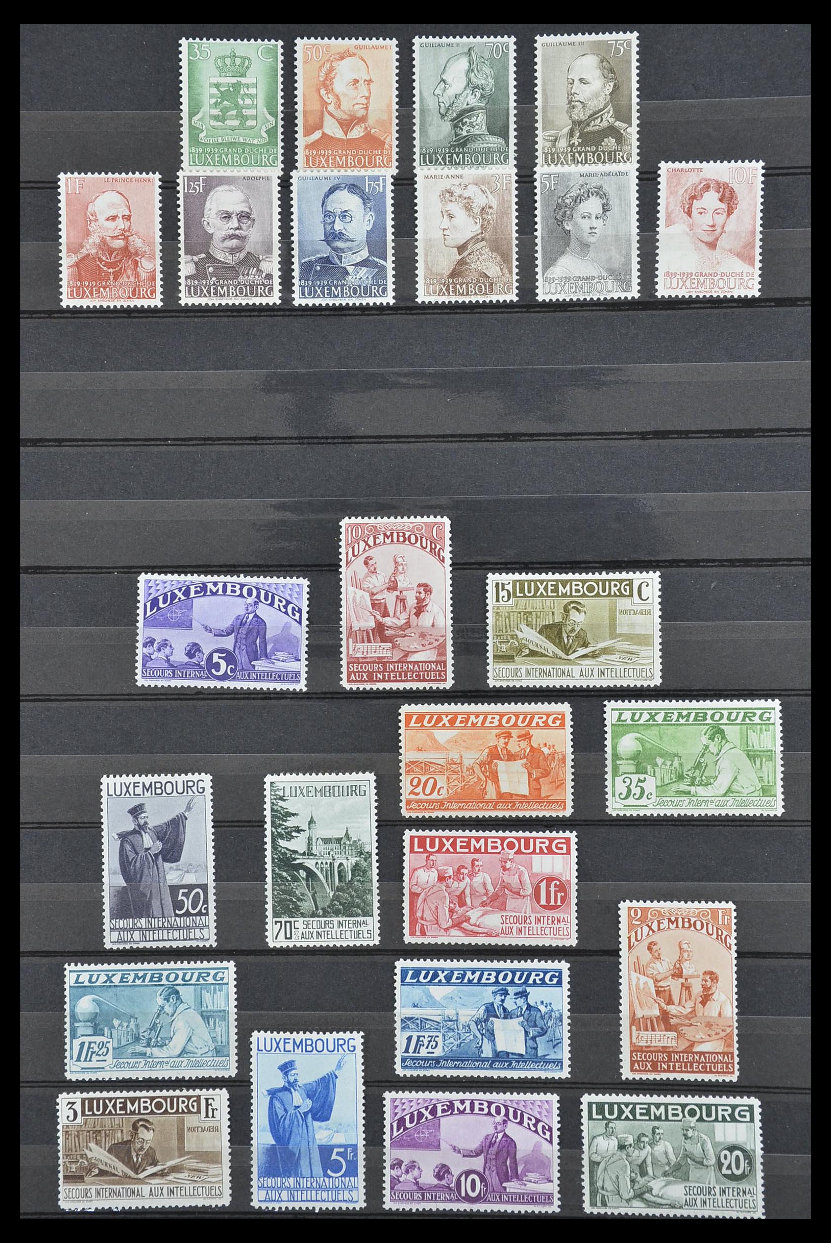 33693 003 - Stamp collection 33693 Luxembourg 1852-1973.