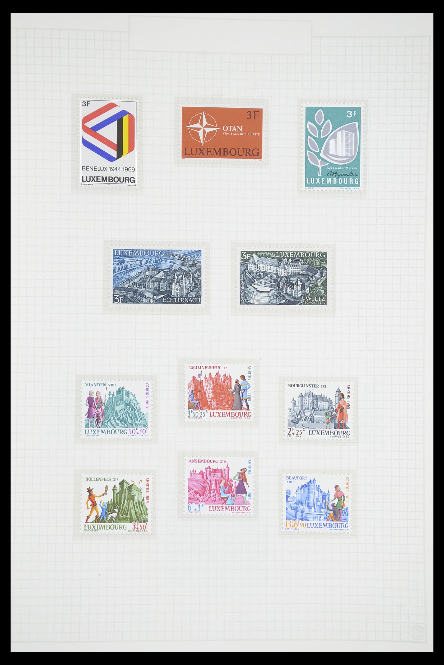 33693 061 - Stamp collection 33693 Luxembourg 1852-1973.
