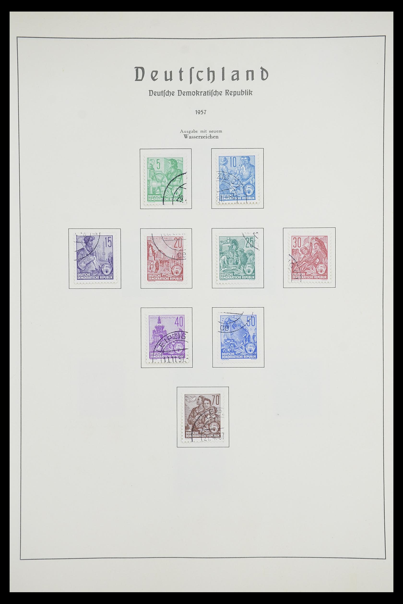 33709 032 - Stamp collection 33709 DDR 1948-1973.