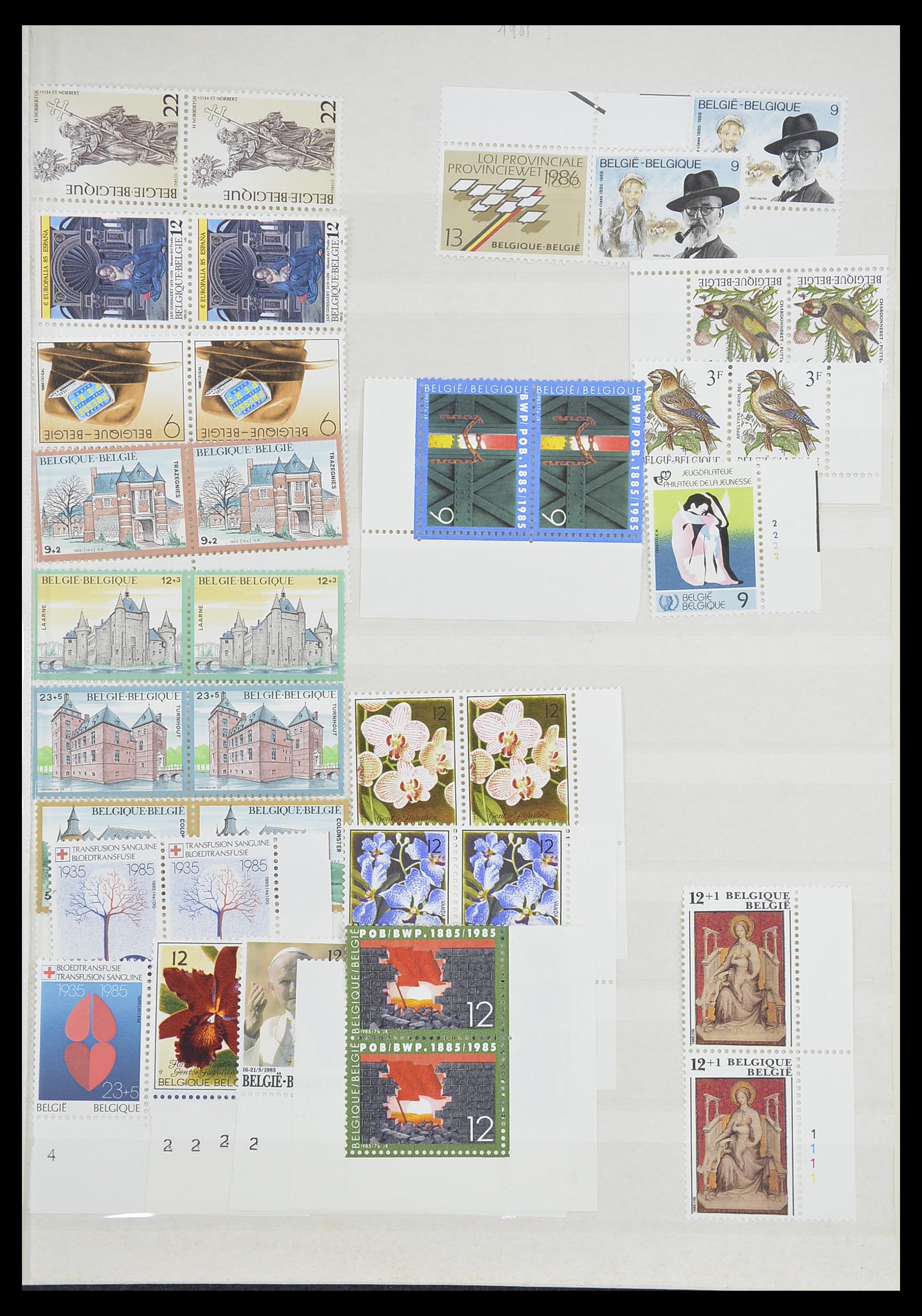33743 032 - Postzegelverzameling 33743 België 1961-2000.