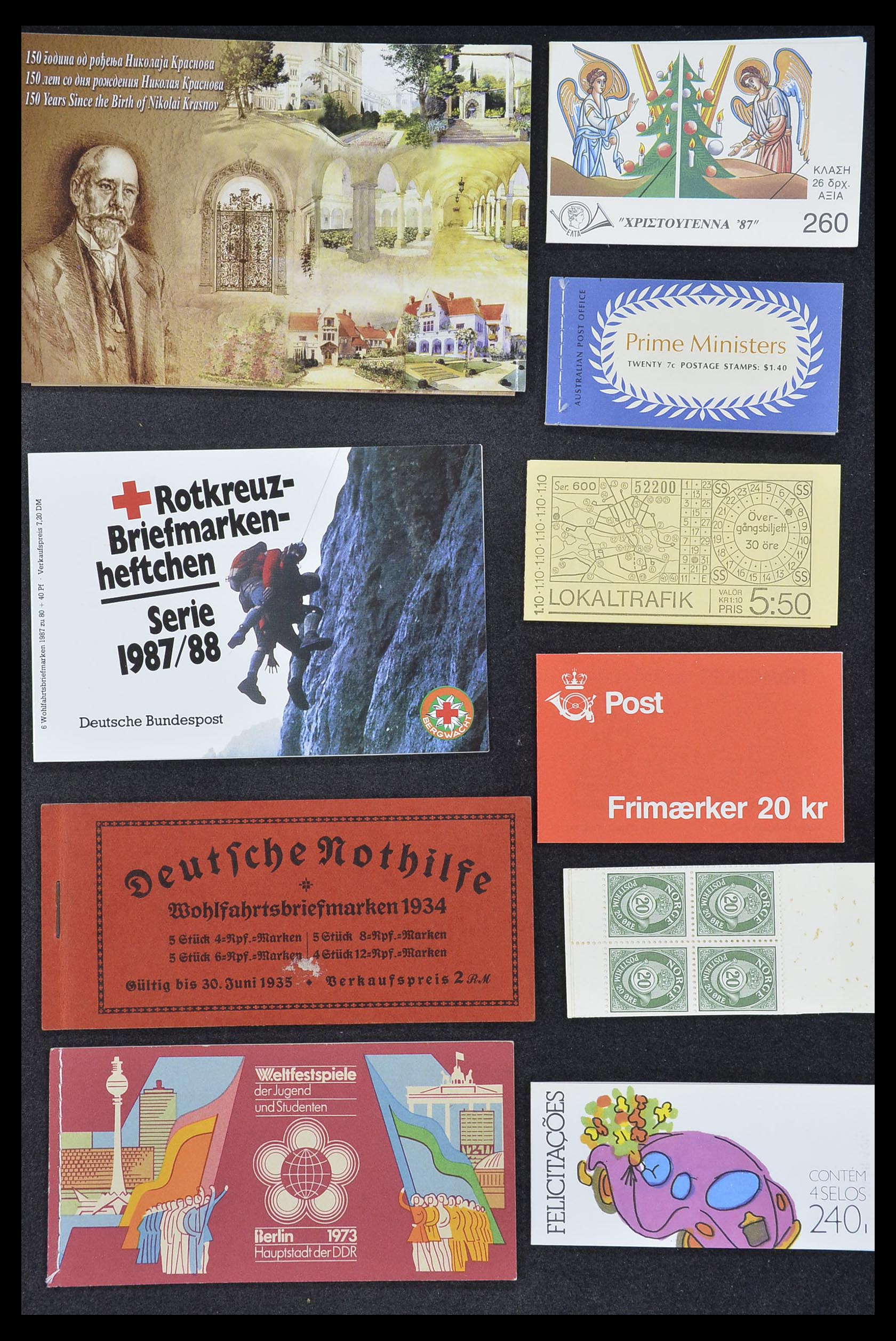 33744 006 - Postzegelverzameling 33744 Wereld postzegelboekjes 1919-2011.