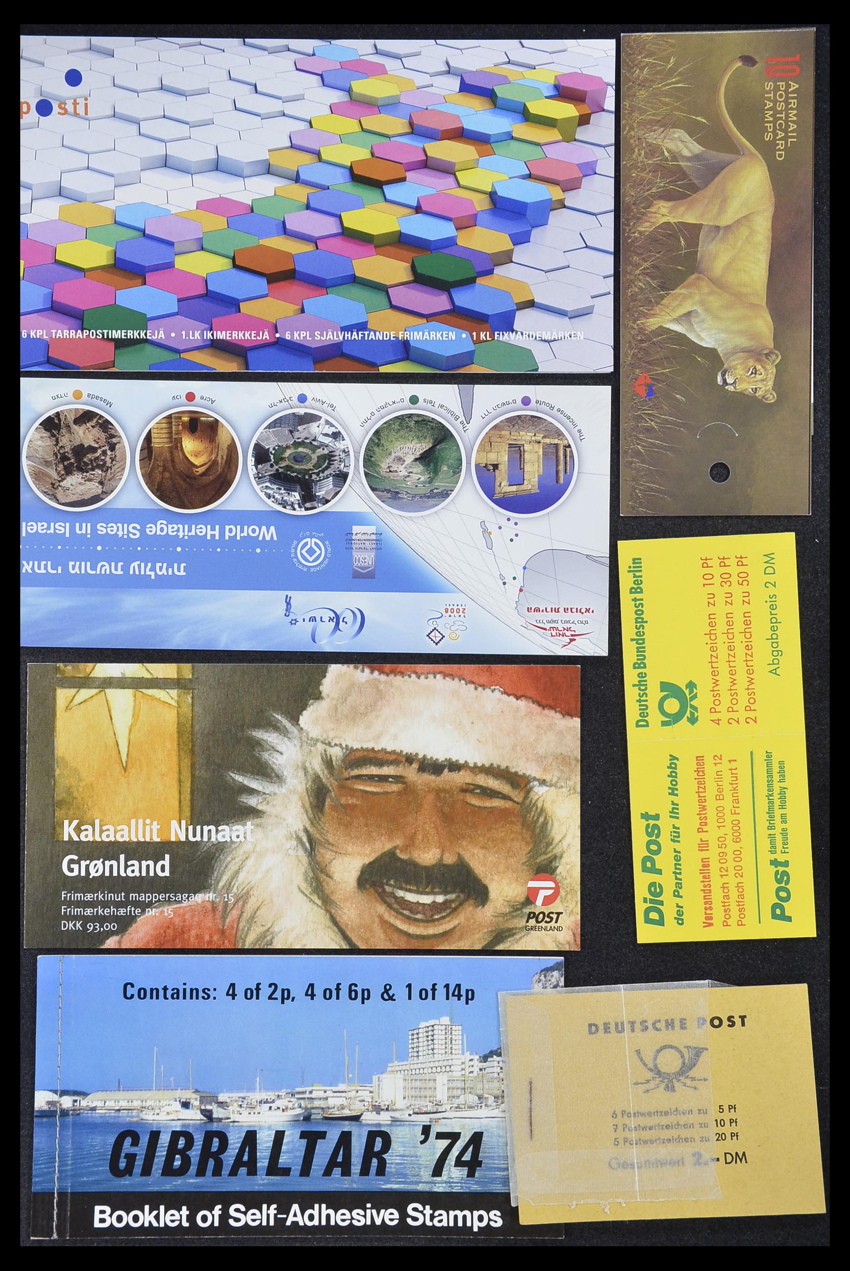 33744 051 - Postzegelverzameling 33744 Wereld postzegelboekjes 1919-2011.