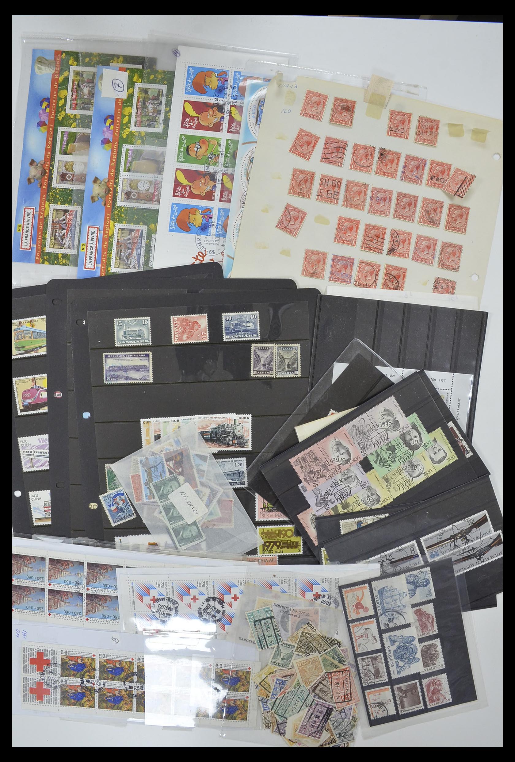 33751 015 - Postzegelverzameling 33751 Wereld uitzoekpartij 1870-2010.