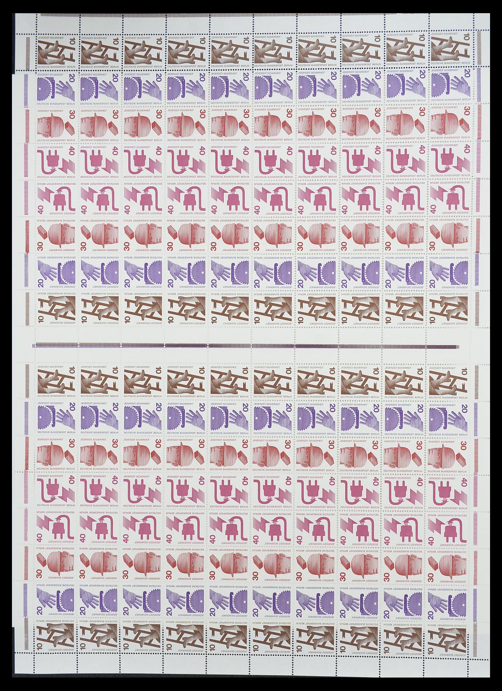 33753 005 - Stamp collection 33753 Bund and Berlin markenheftchenbogen 1966-1973.