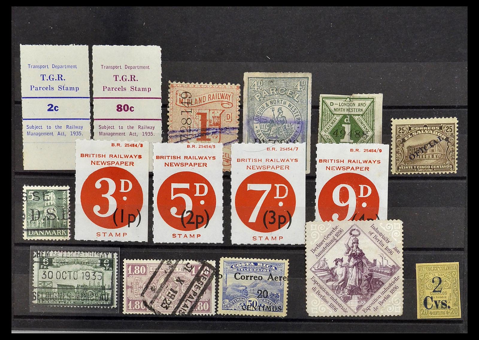 33757 039 - Postzegelverzameling 33757 Motief Treinen.