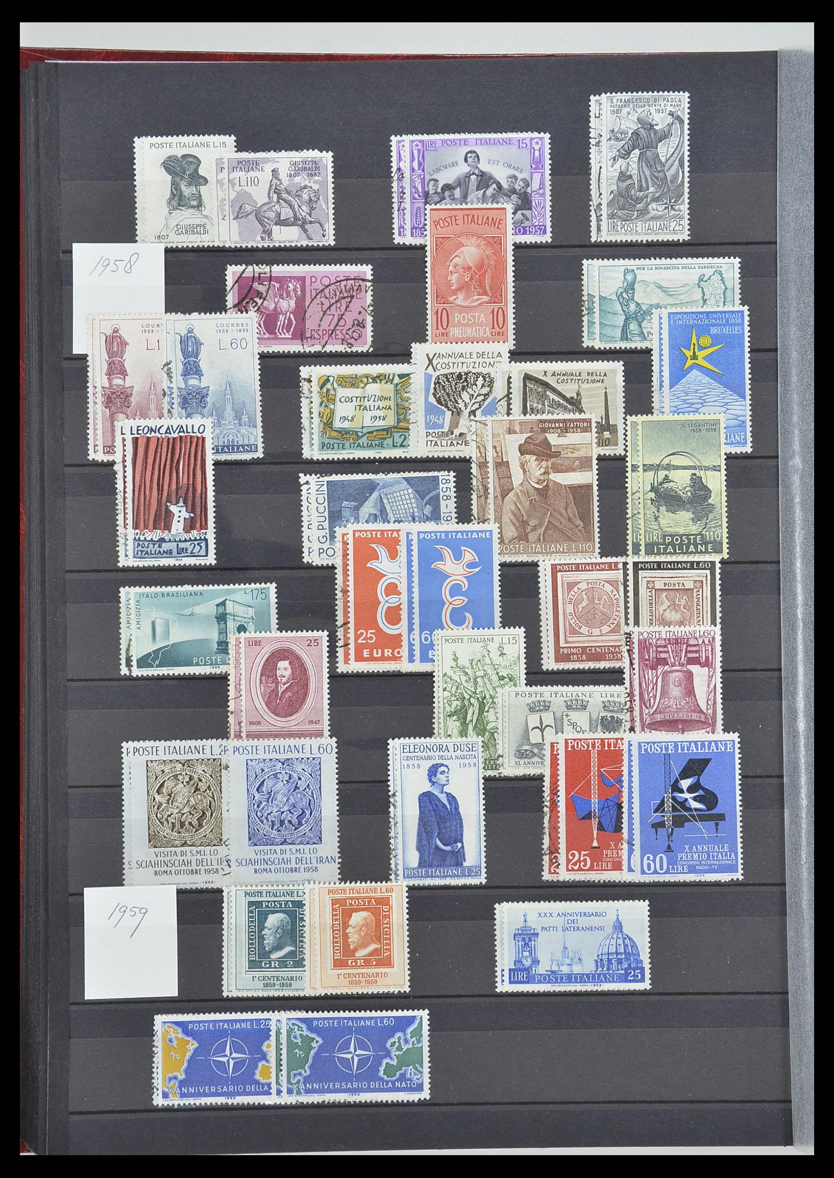 33758 018 - Postzegelverzameling 33758 Italië 1861-2011.