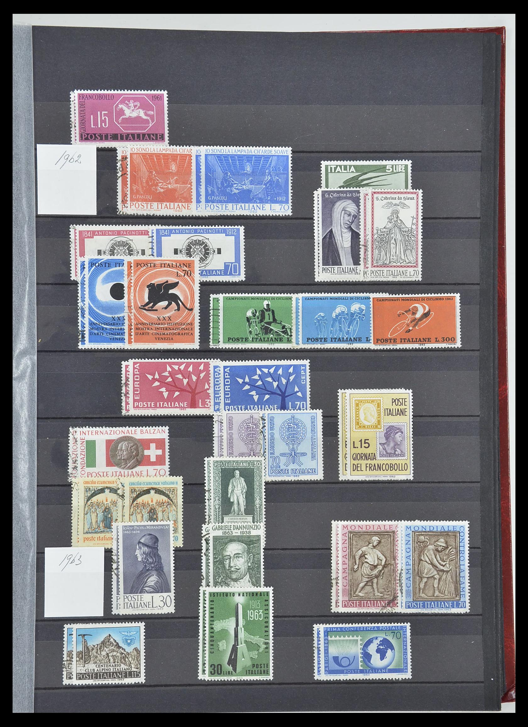 33758 021 - Postzegelverzameling 33758 Italië 1861-2011.