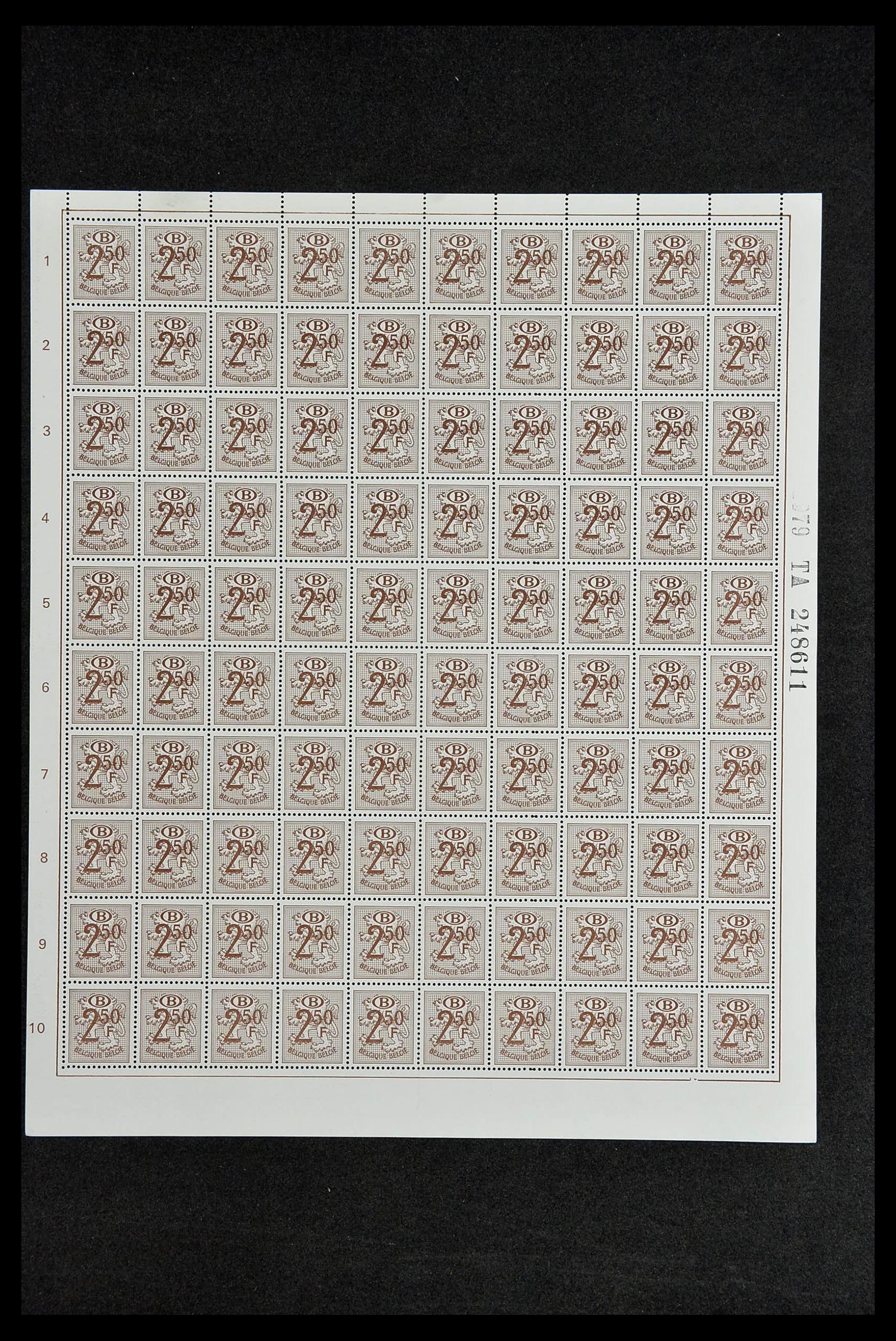 33763 013 - Stamp collection 33763 Belgium 1919-1983.