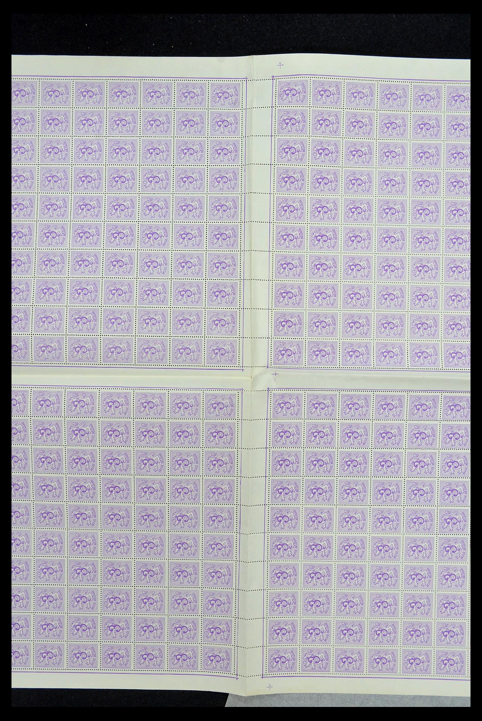 33763 043 - Stamp collection 33763 Belgium 1919-1983.