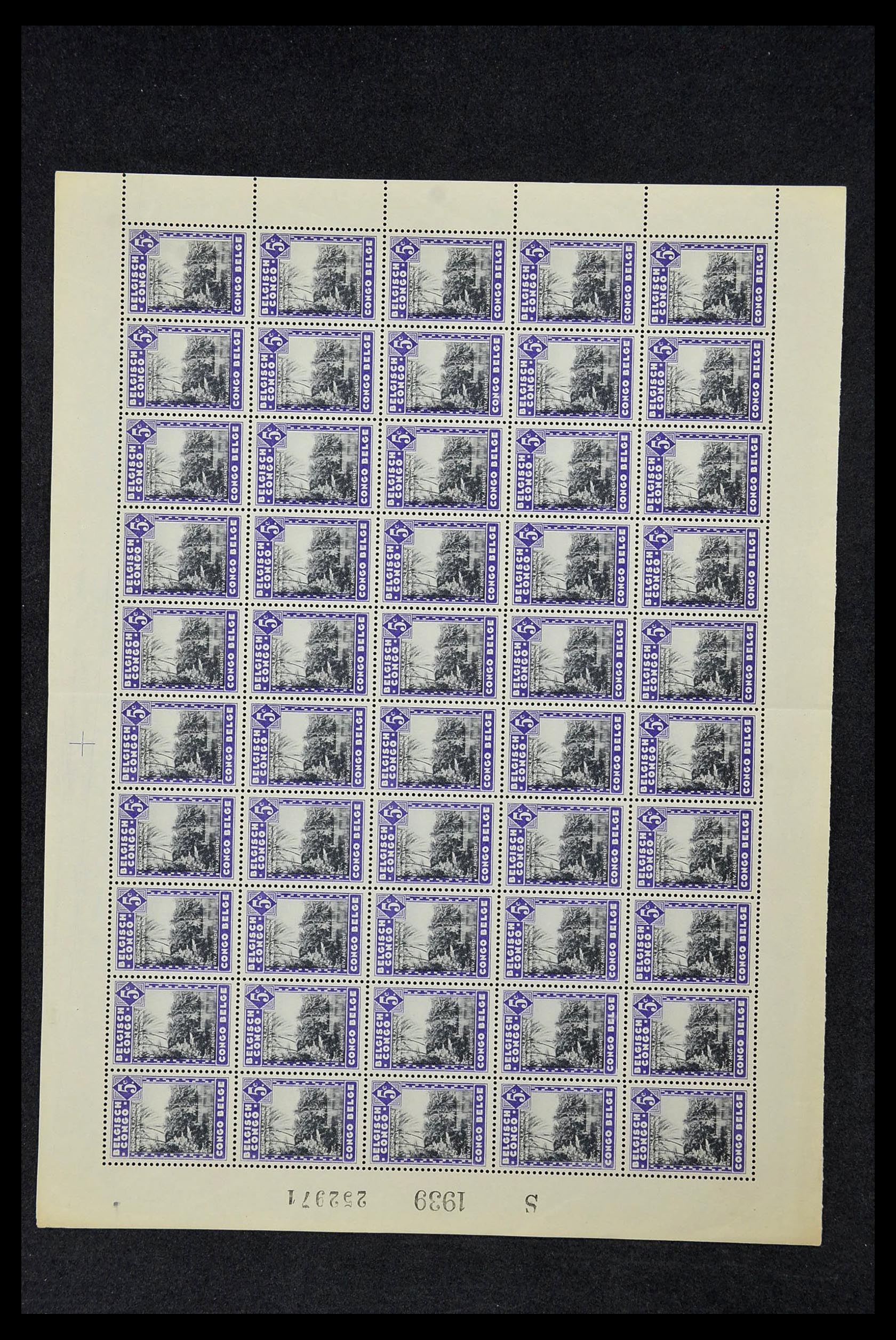 33763 139 - Stamp collection 33763 Belgium 1919-1983.