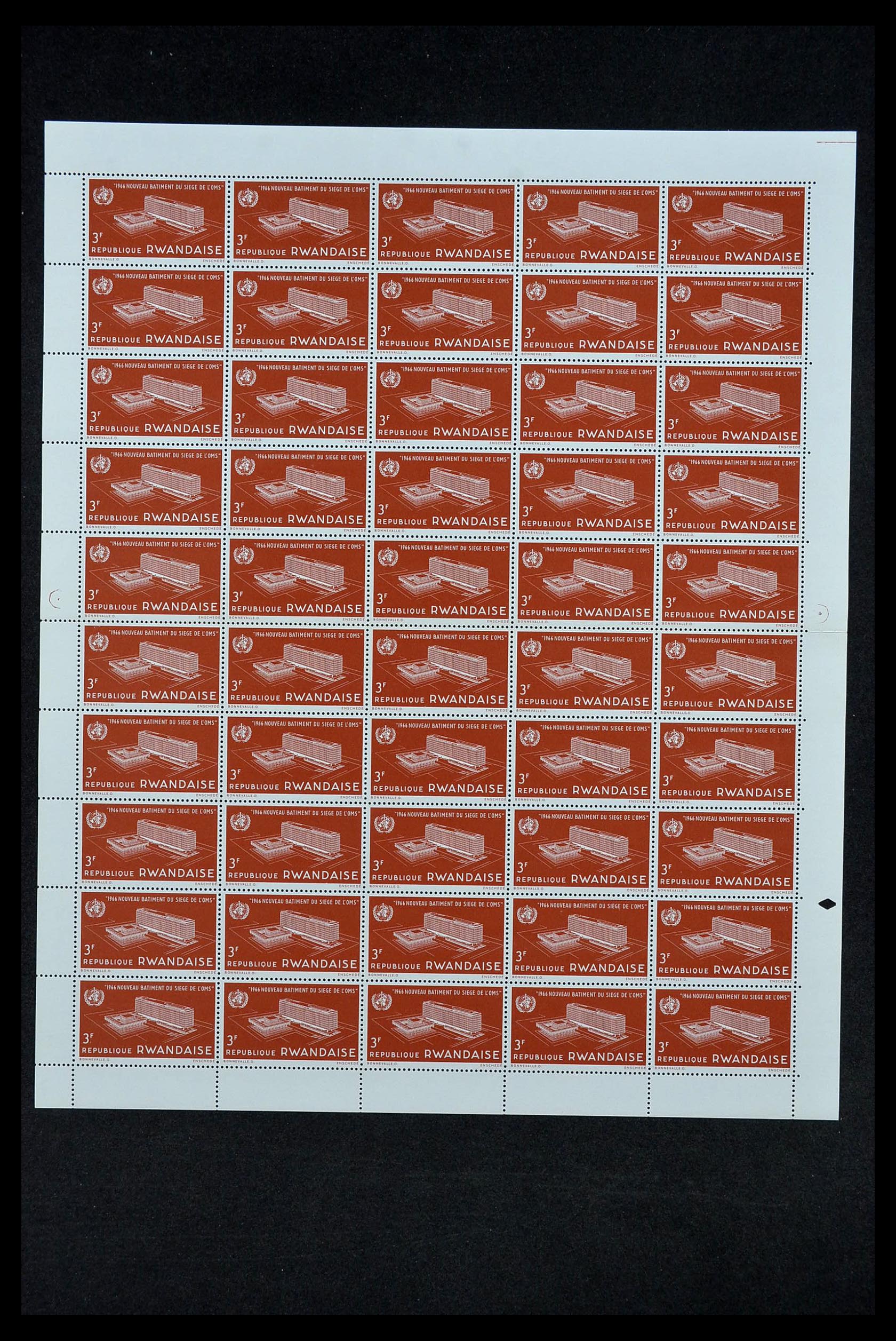 33763 157 - Stamp collection 33763 Belgium 1919-1983.