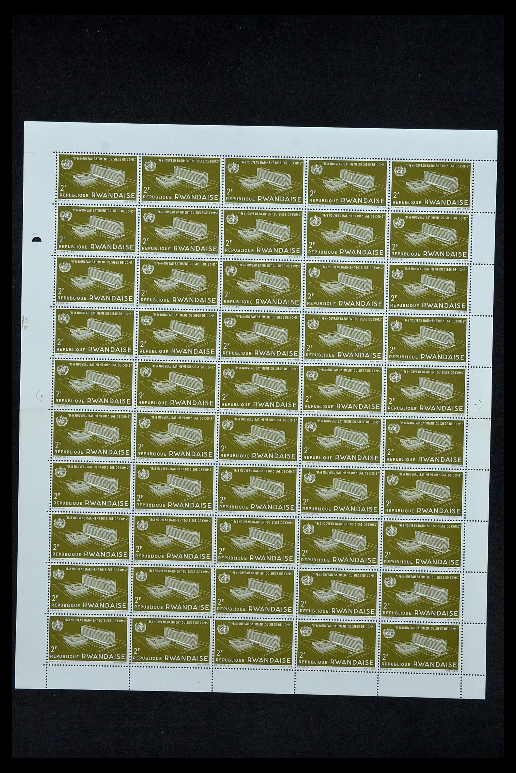 33763 158 - Stamp collection 33763 Belgium 1919-1983.