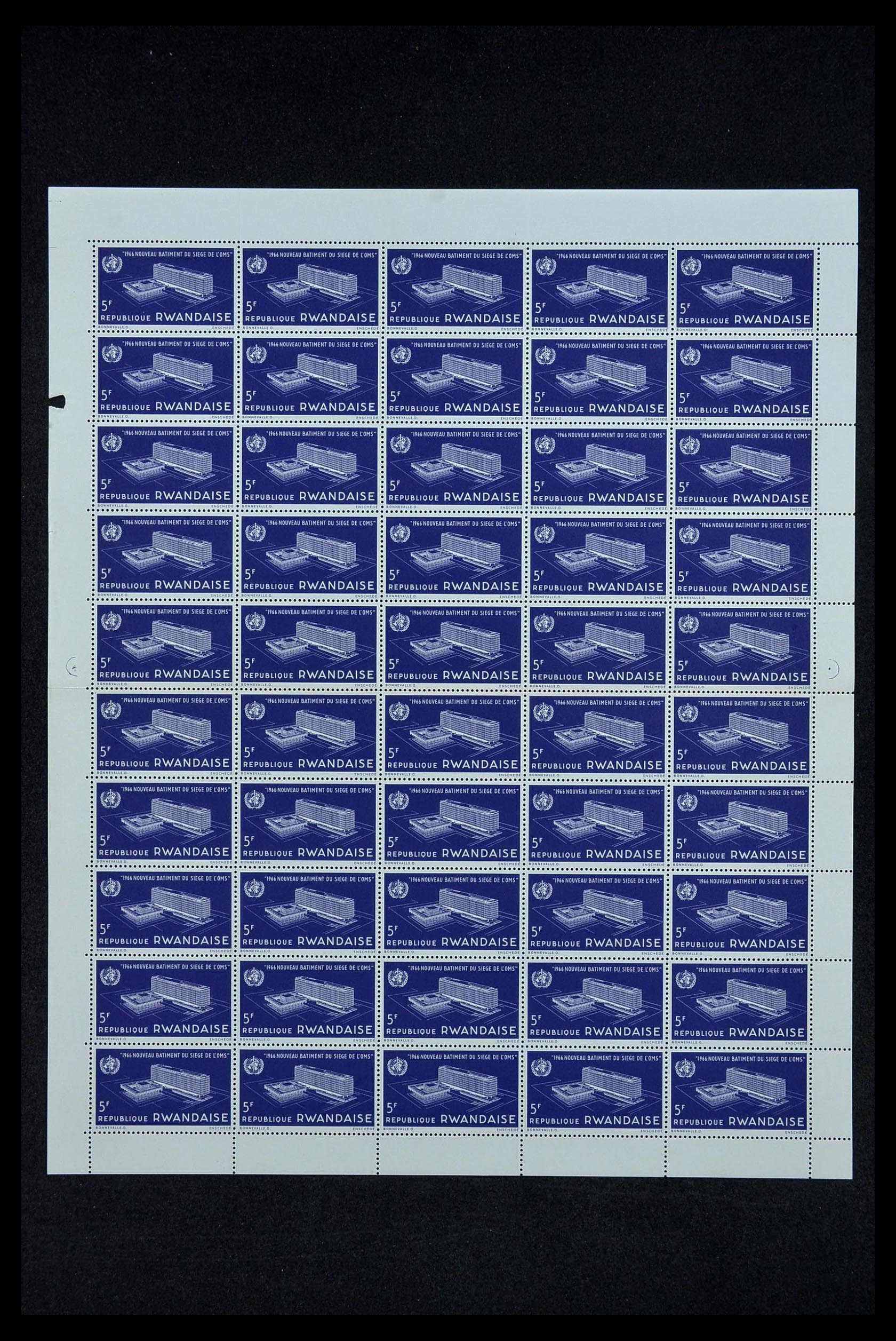 33763 159 - Stamp collection 33763 Belgium 1919-1983.