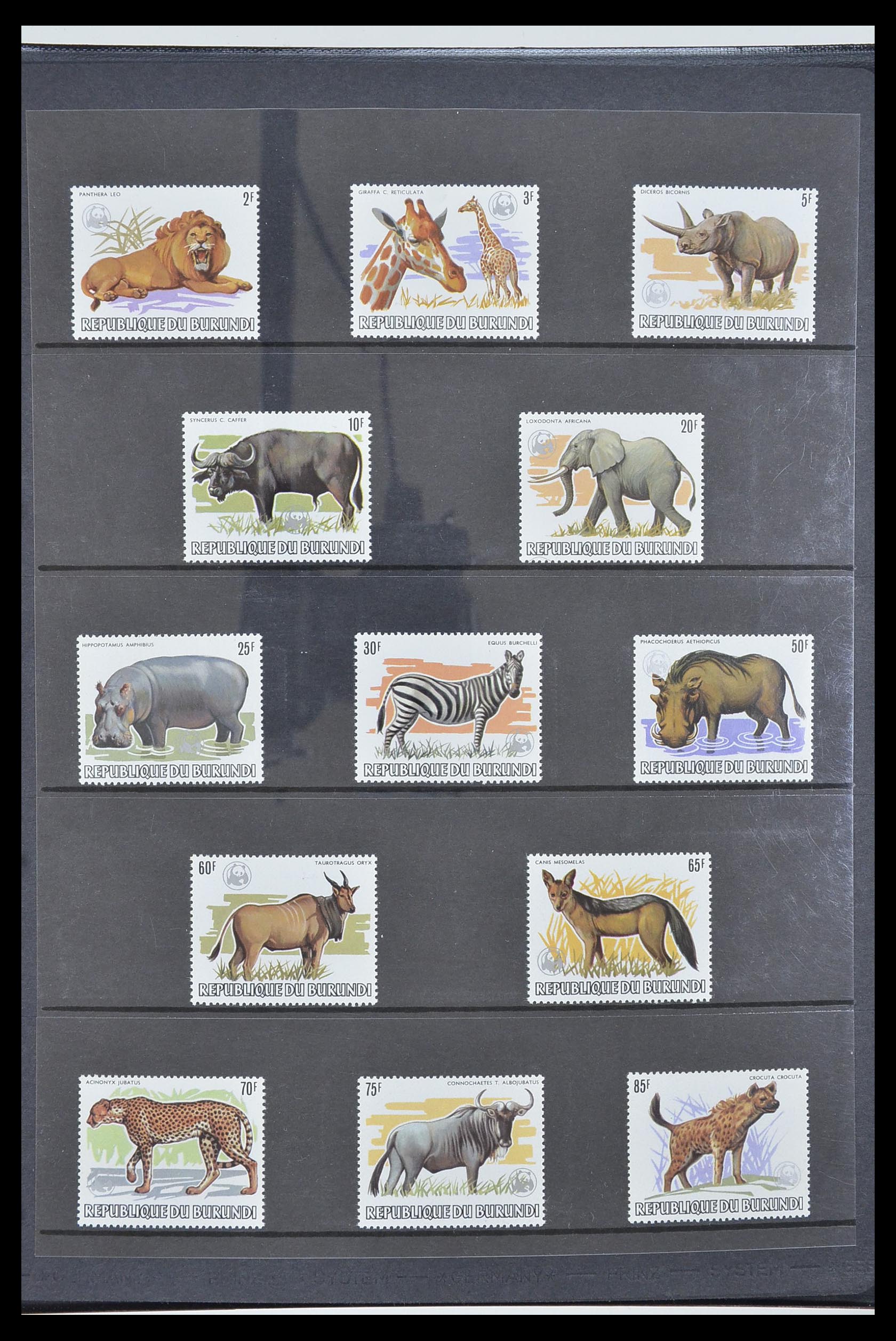 33764 322 - Postzegelverzameling 33764 Burundi 1962-2004.