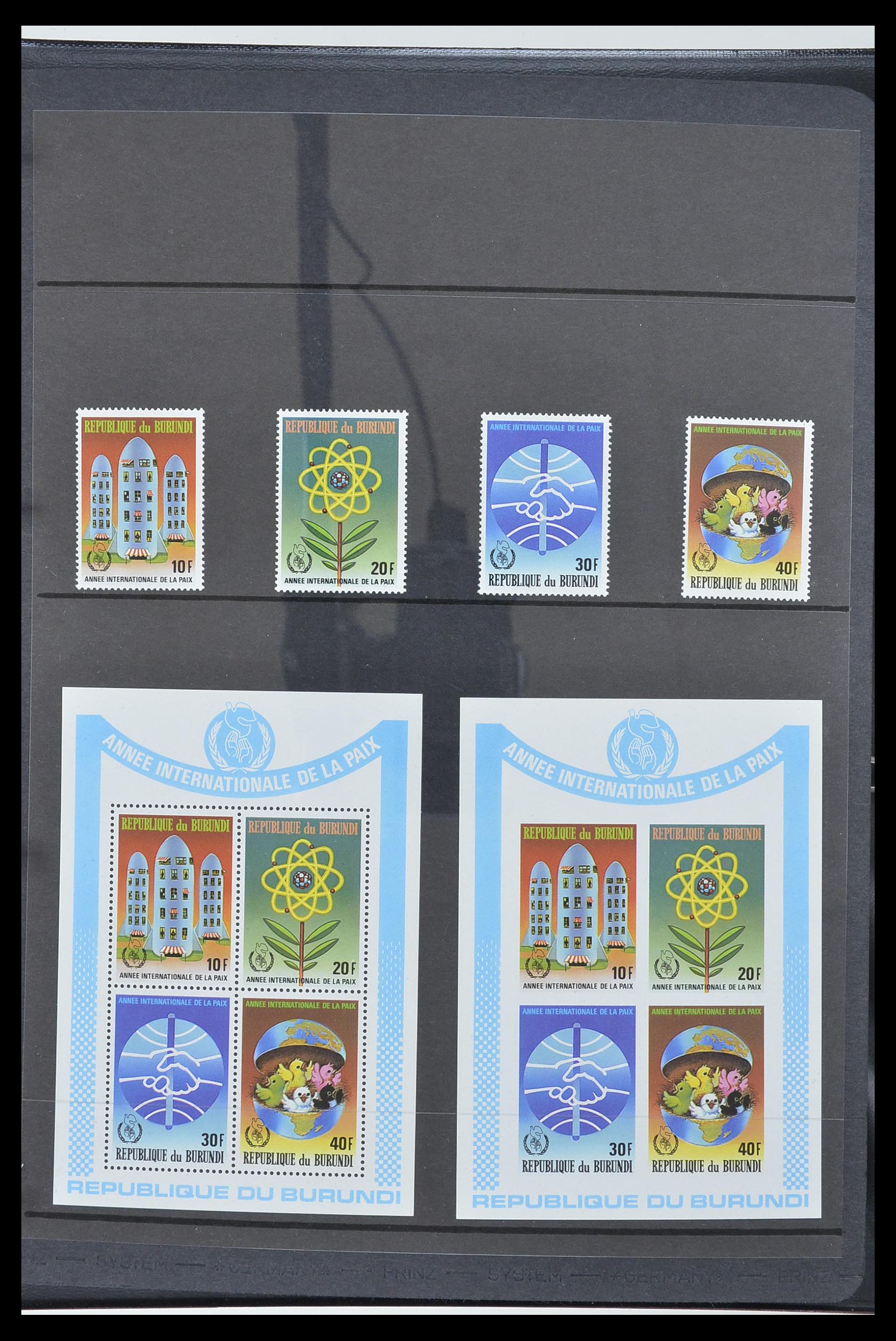33764 335 - Postzegelverzameling 33764 Burundi 1962-2004.