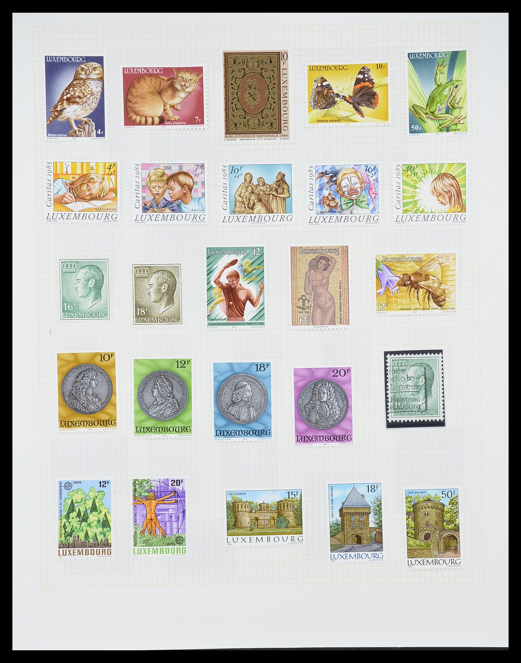 33820 060 - Stamp collection 33820 Luxembourg 1880-2000.