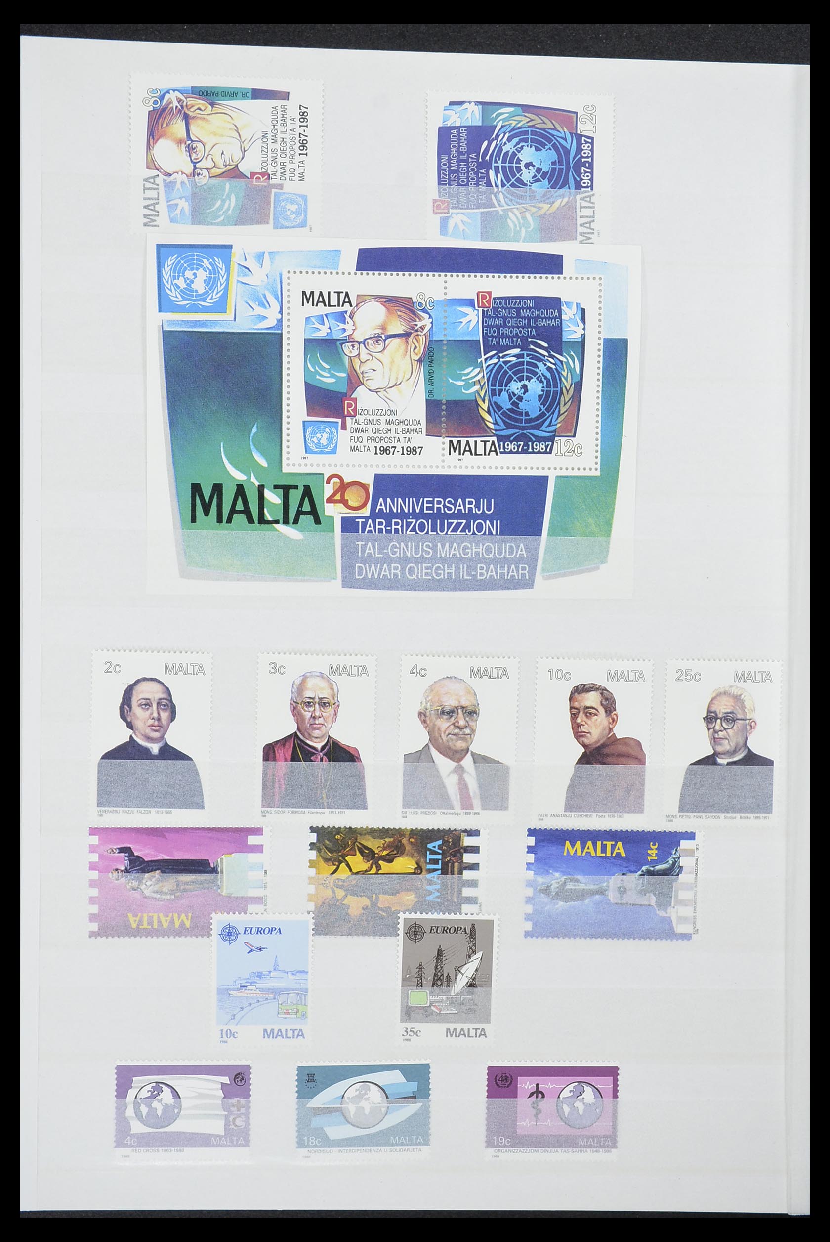 33827 022 - Postzegelverzameling 33827 Malta 1964-2015.