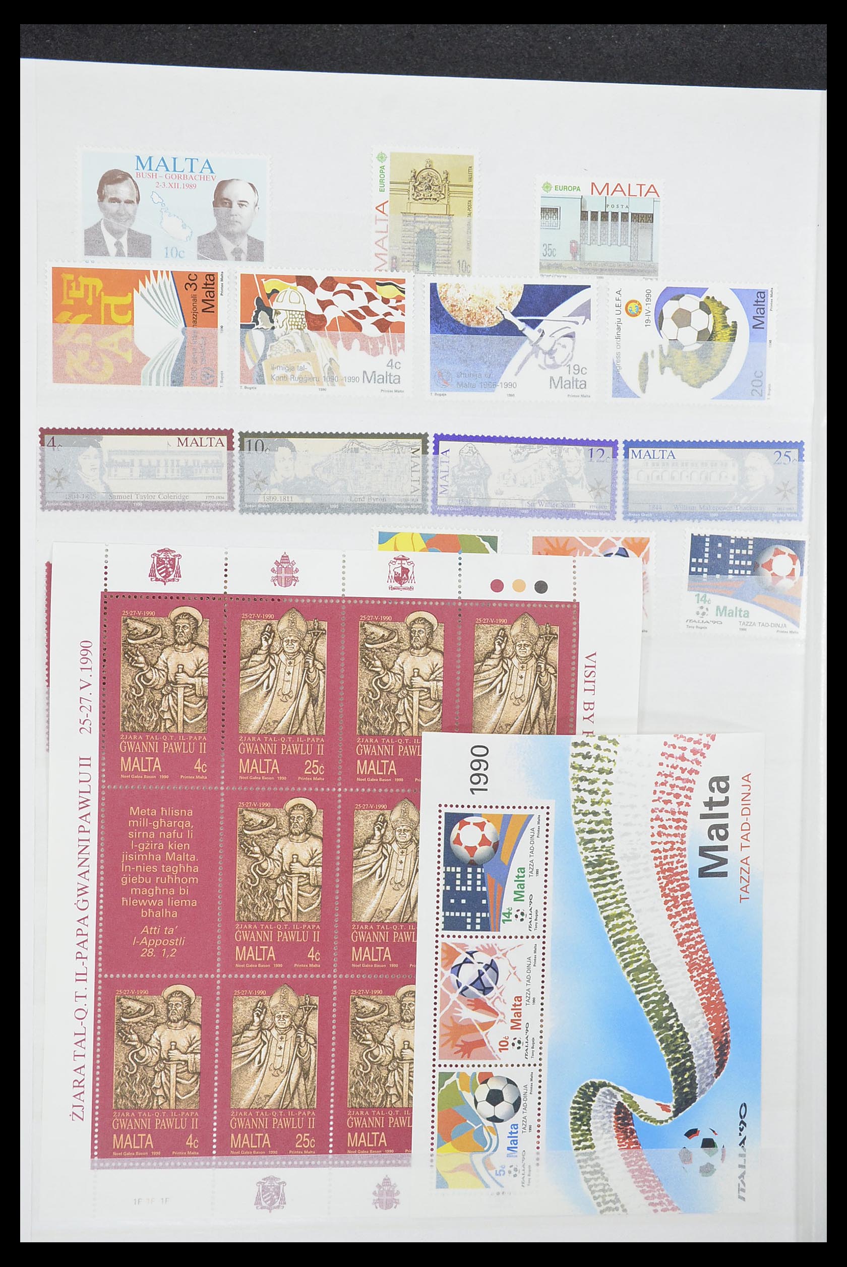 33827 024 - Postzegelverzameling 33827 Malta 1964-2015.