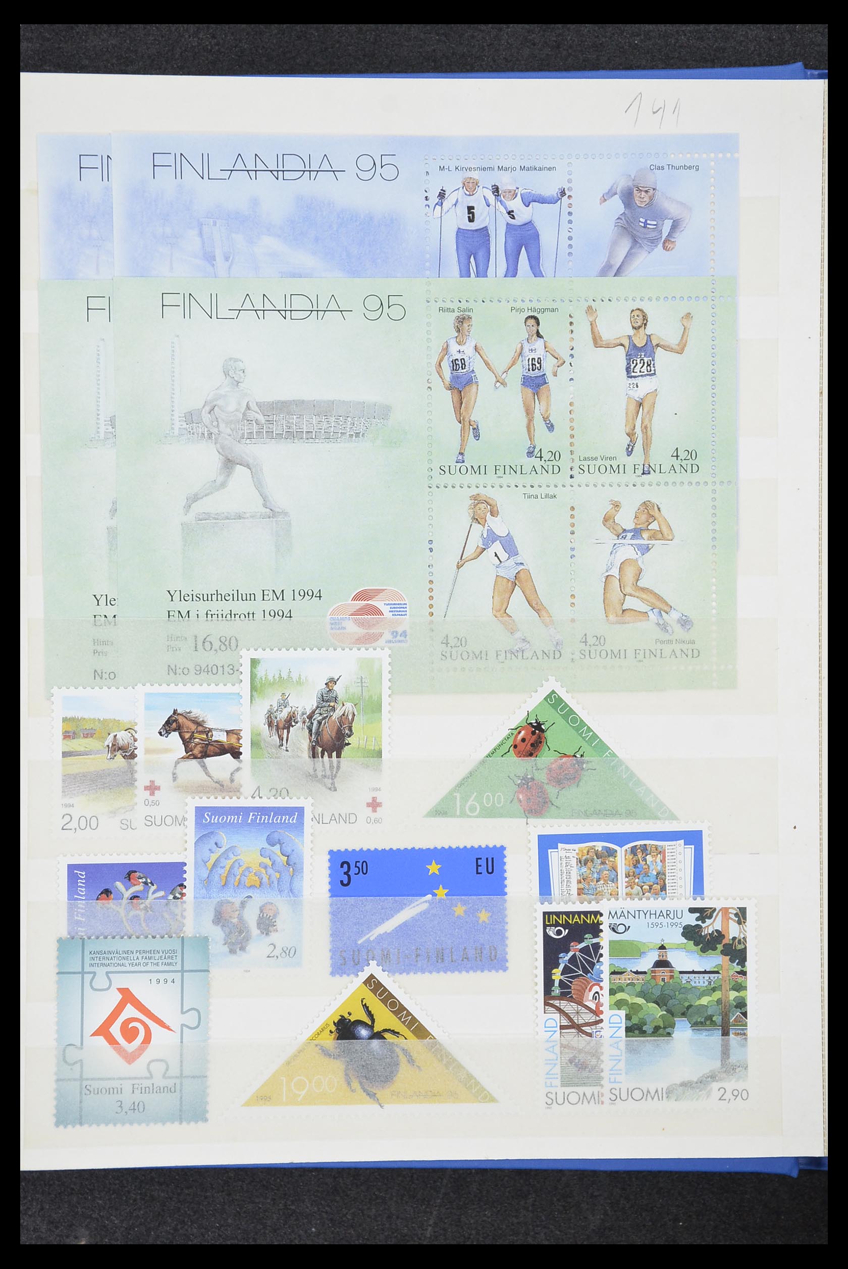 33831 107 - Postzegelverzameling 33831 Finland 1889-1998.