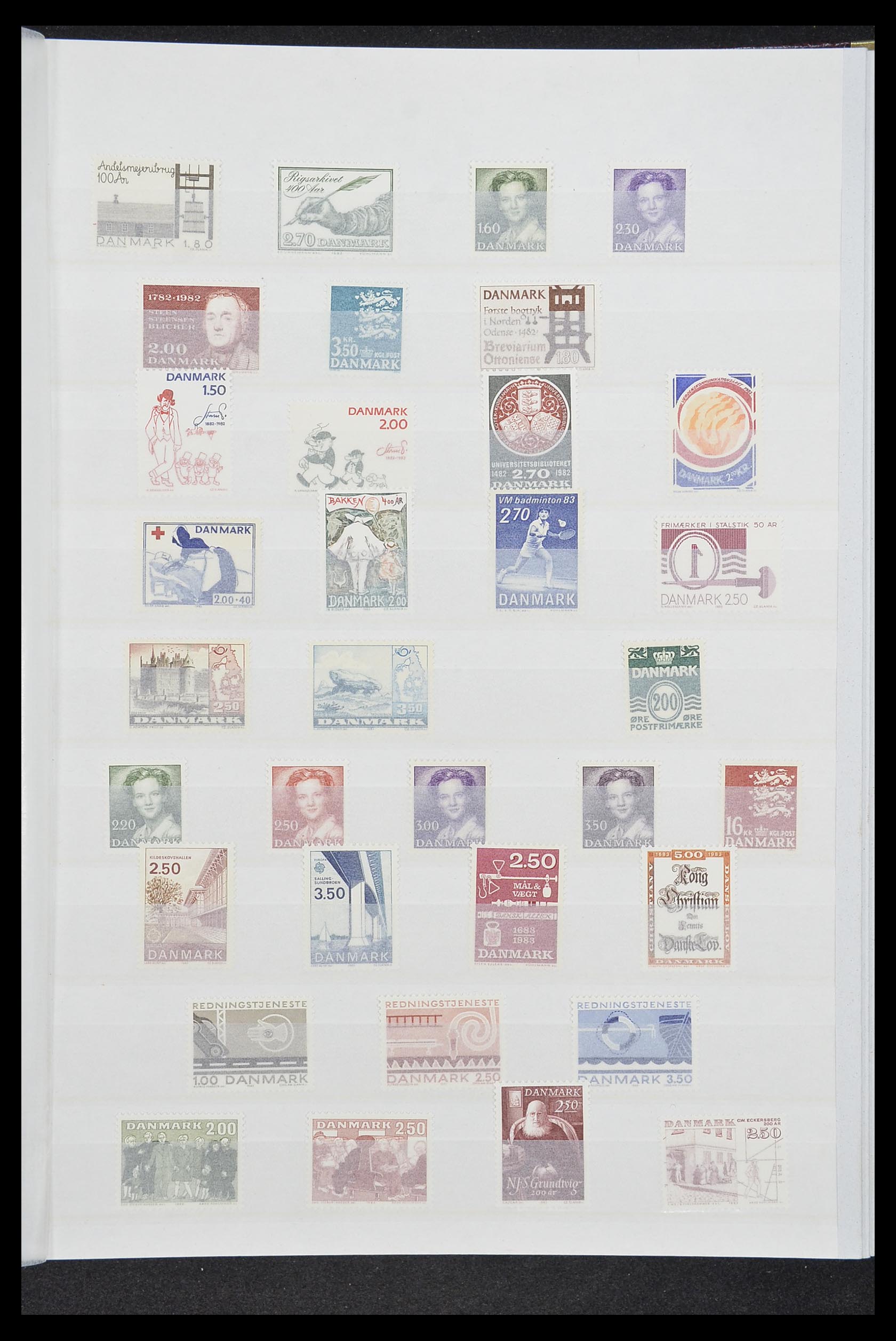 33832 023 - Stamp collection 33832 Denmark 1920-2015.