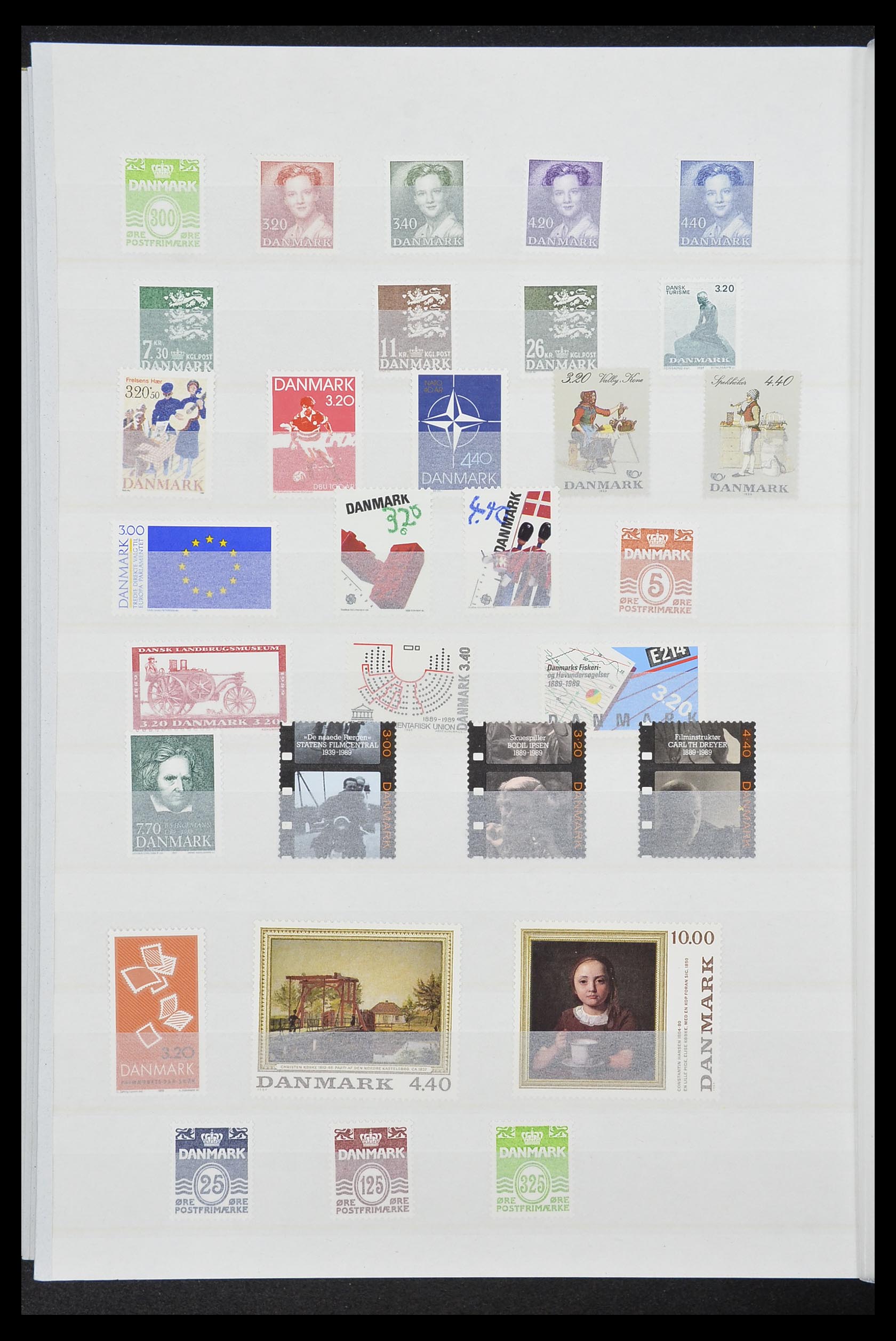 33832 030 - Stamp collection 33832 Denmark 1920-2015.