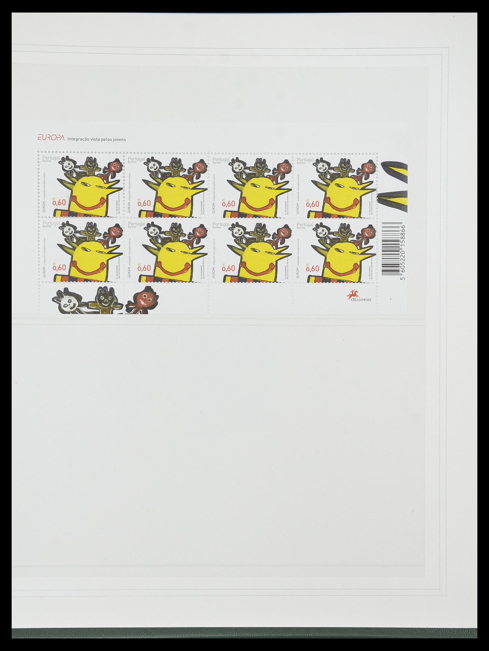33841 055 - Postzegelverzameling 33841 Azoren en Madeira 1980-2010.
