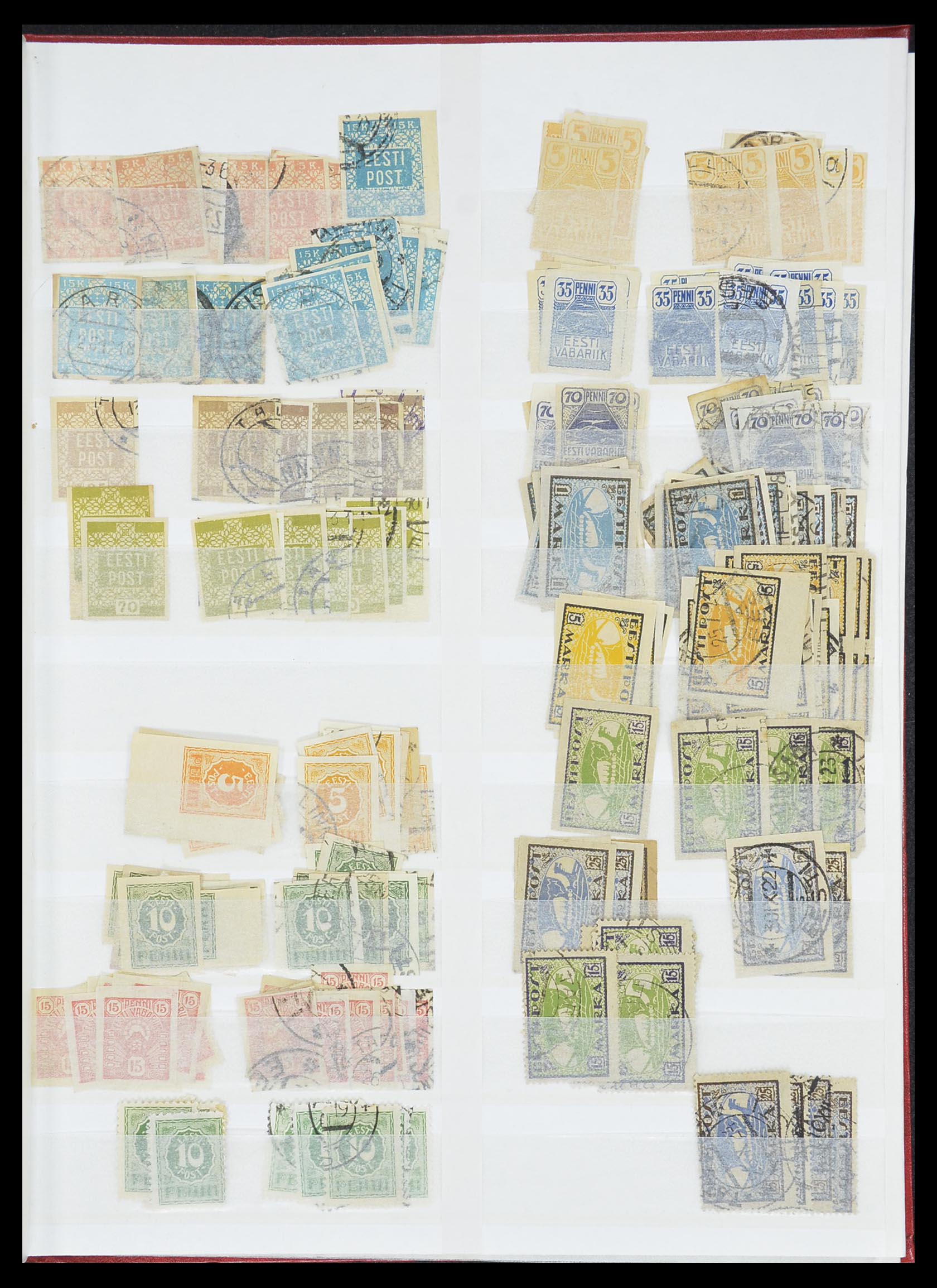 33843 001 - Postzegelverzameling 33843 Estland en Letland 1918-1940.
