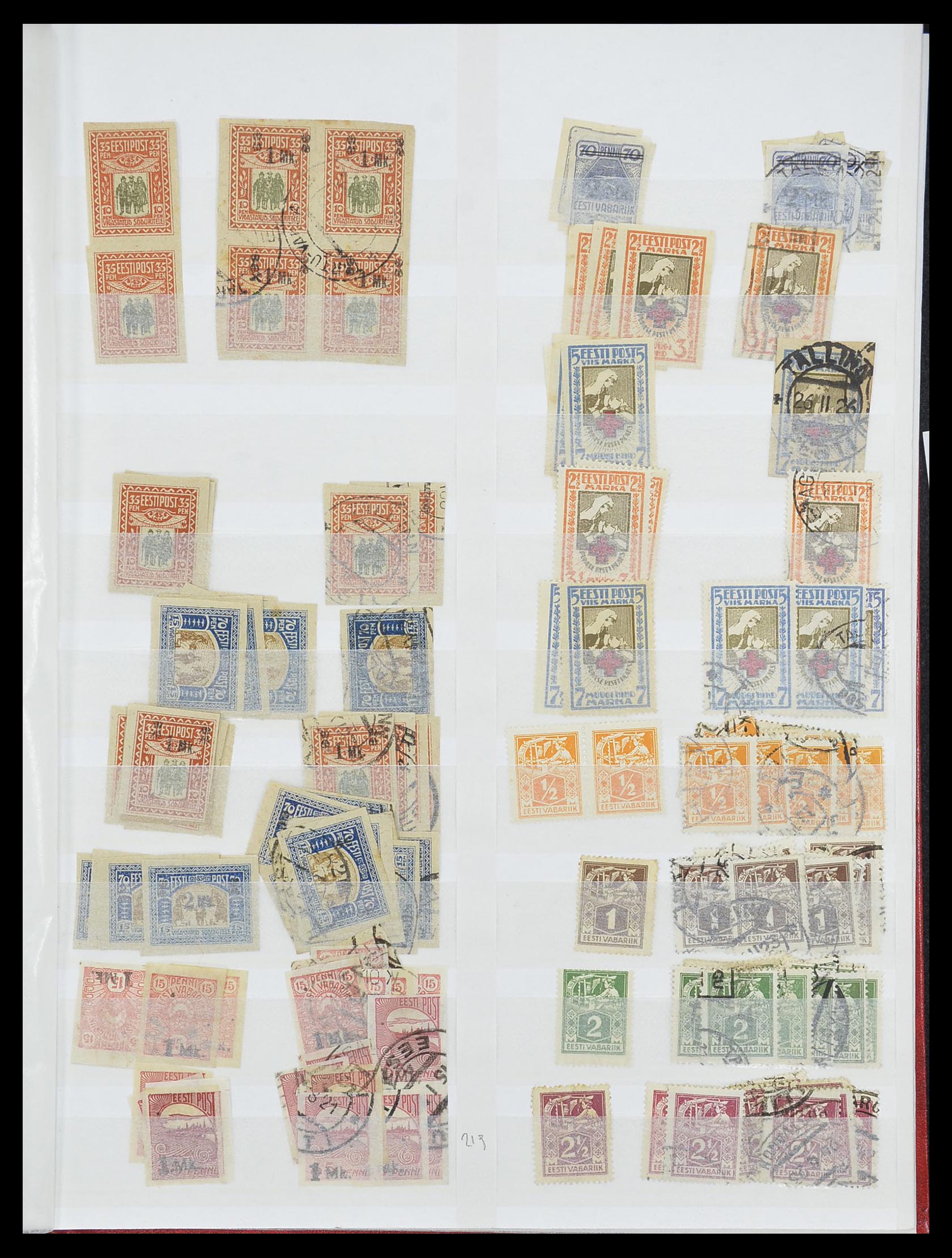 33843 003 - Postzegelverzameling 33843 Estland en Letland 1918-1940.