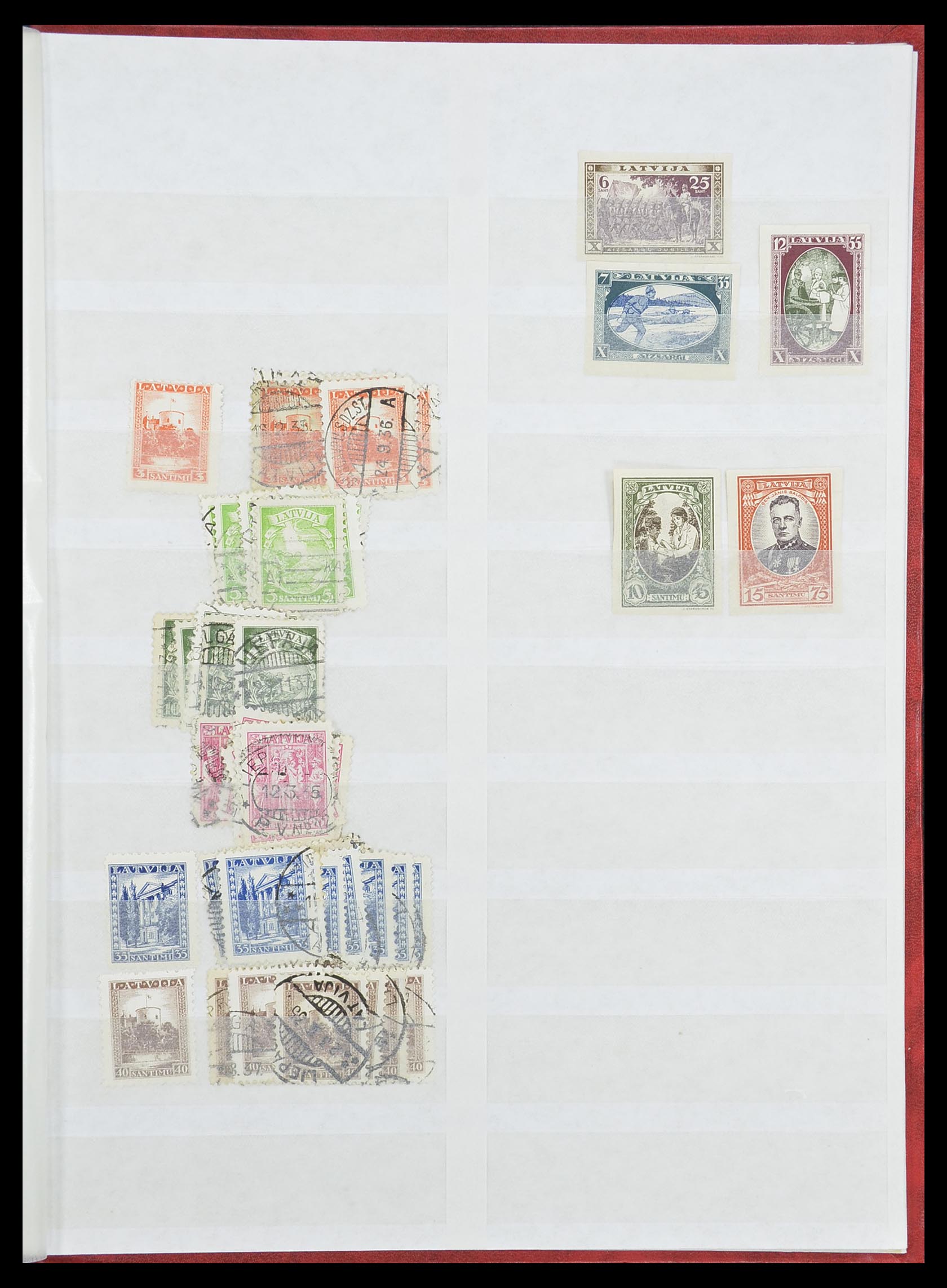 33843 026 - Postzegelverzameling 33843 Estland en Letland 1918-1940.