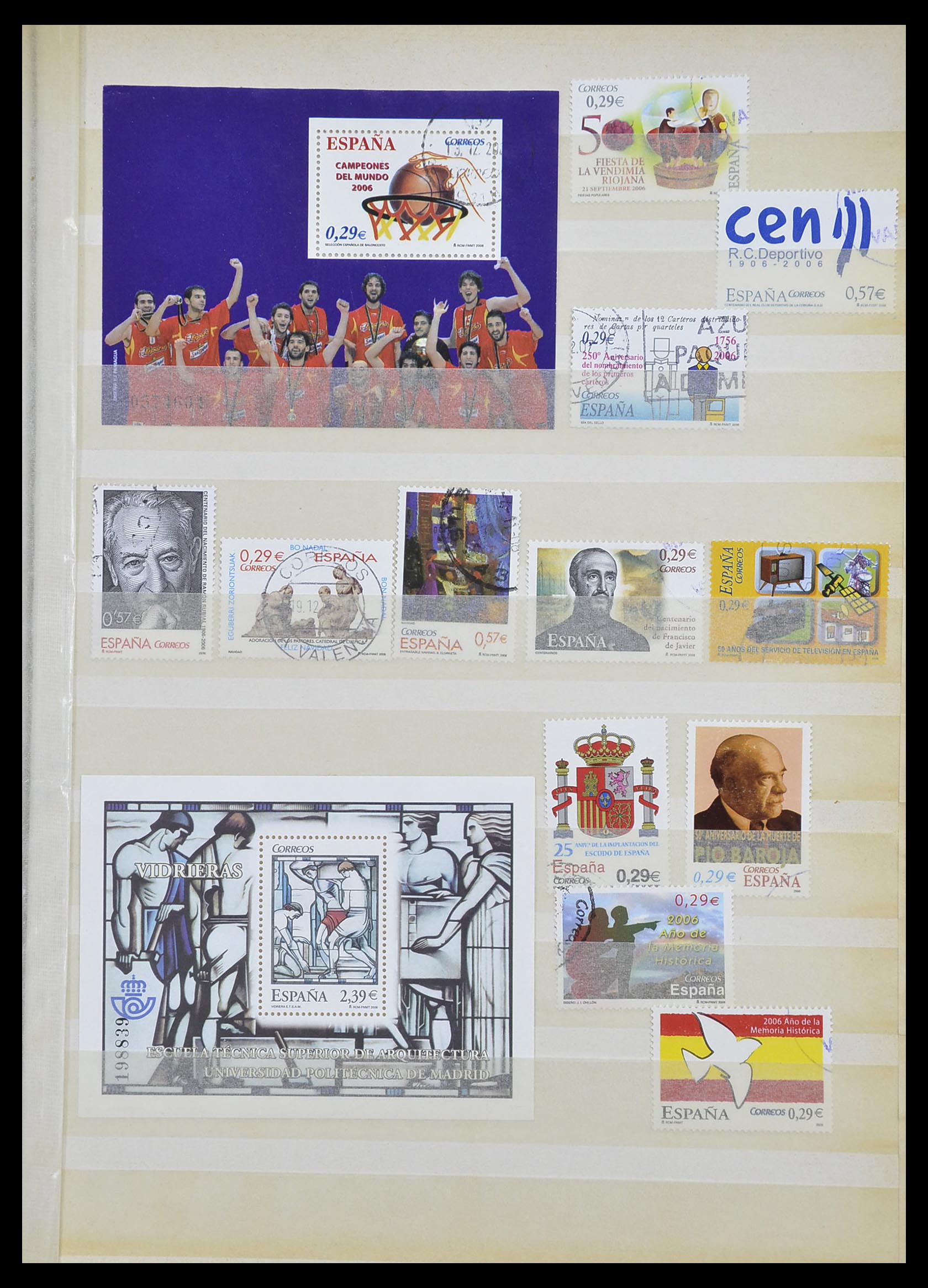 33846 105 - Postzegelverzameling 33846 Spanje 1850-2010.