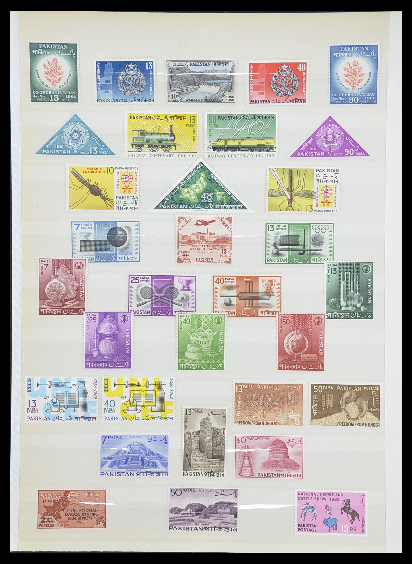 33848 006 - Postzegelverzameling 33848 Pakistan 1947-1974.