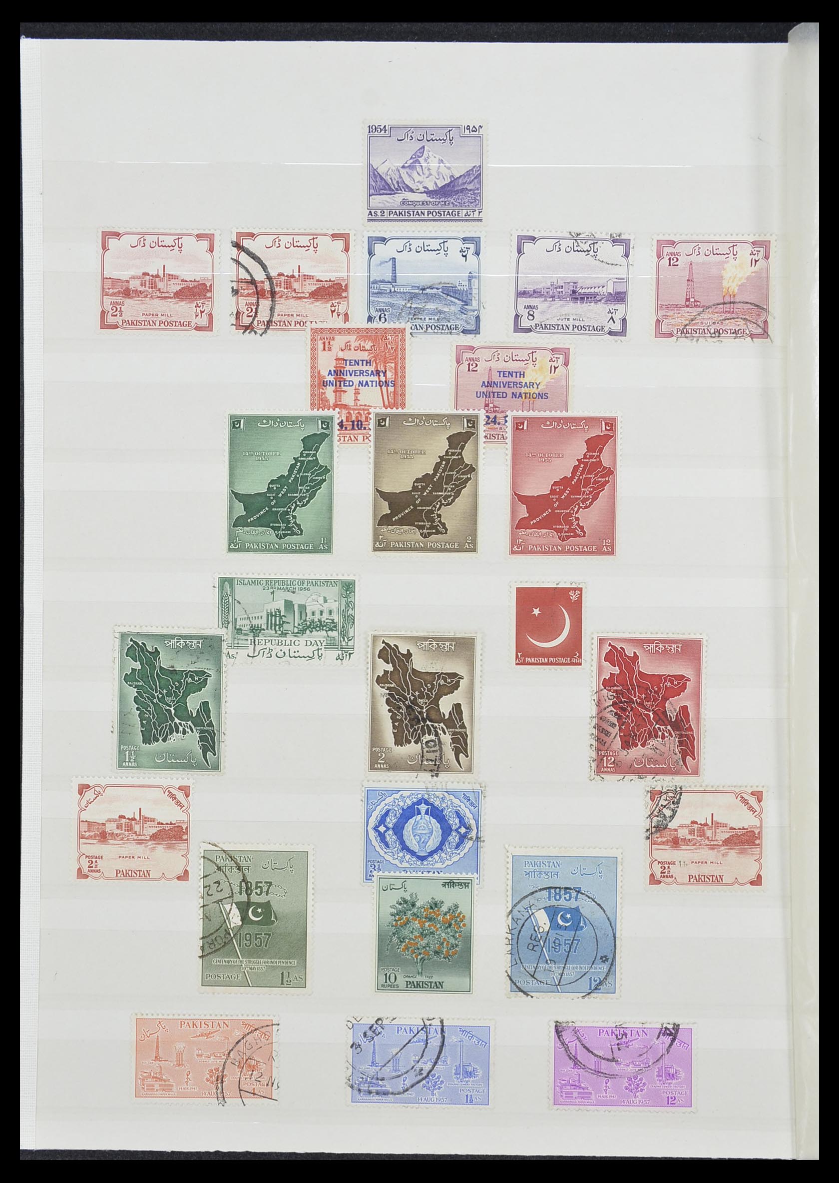 33865 004 - Postzegelverzameling 33865 Pakistan 1947-1996.