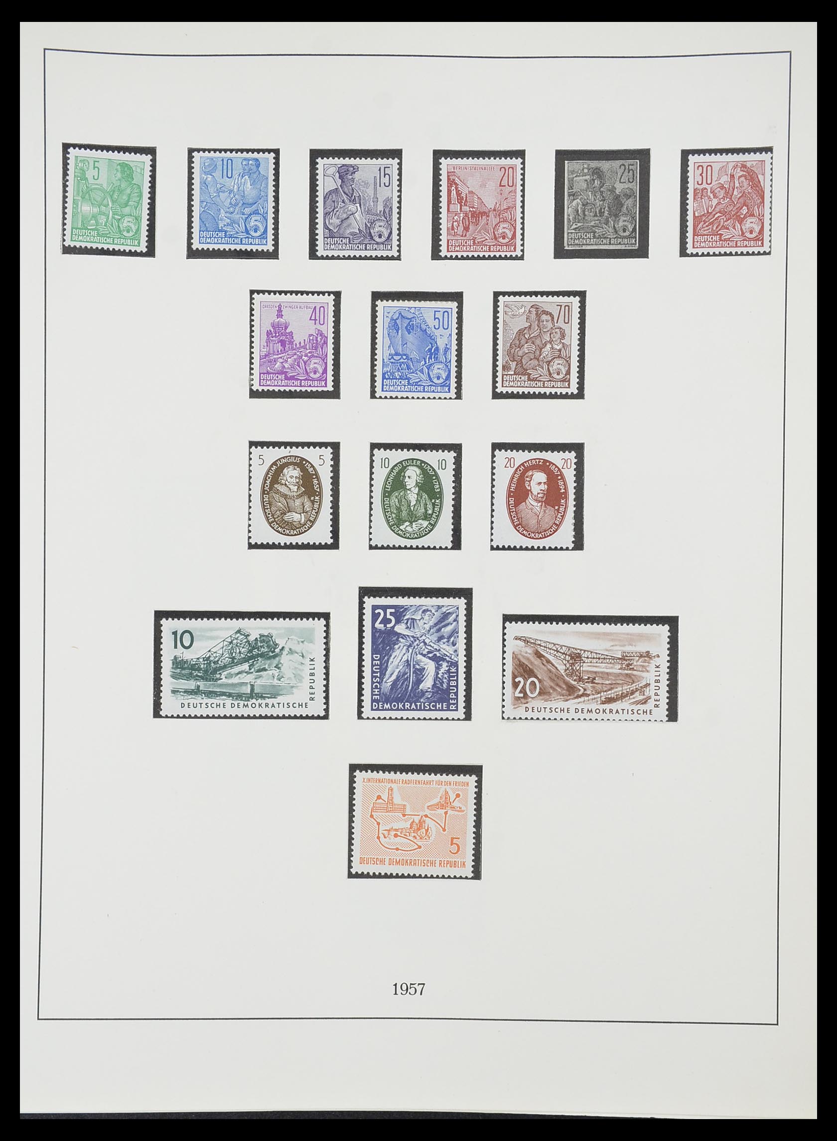 33868 032 - Stamp collection 33868 DDR 1949-1977.