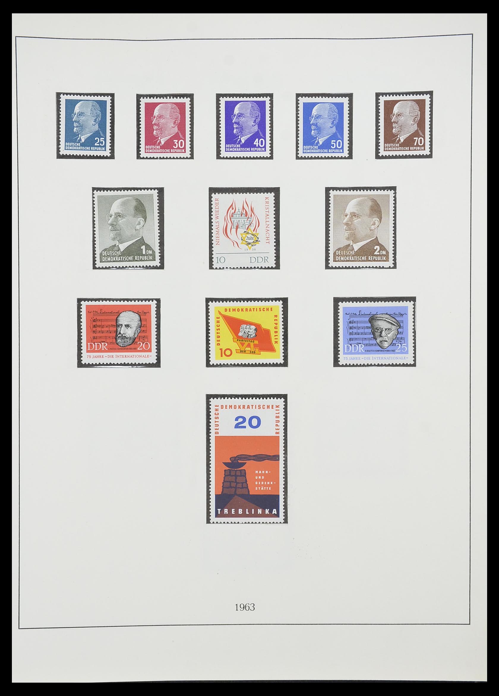 33868 065 - Stamp collection 33868 DDR 1949-1977.