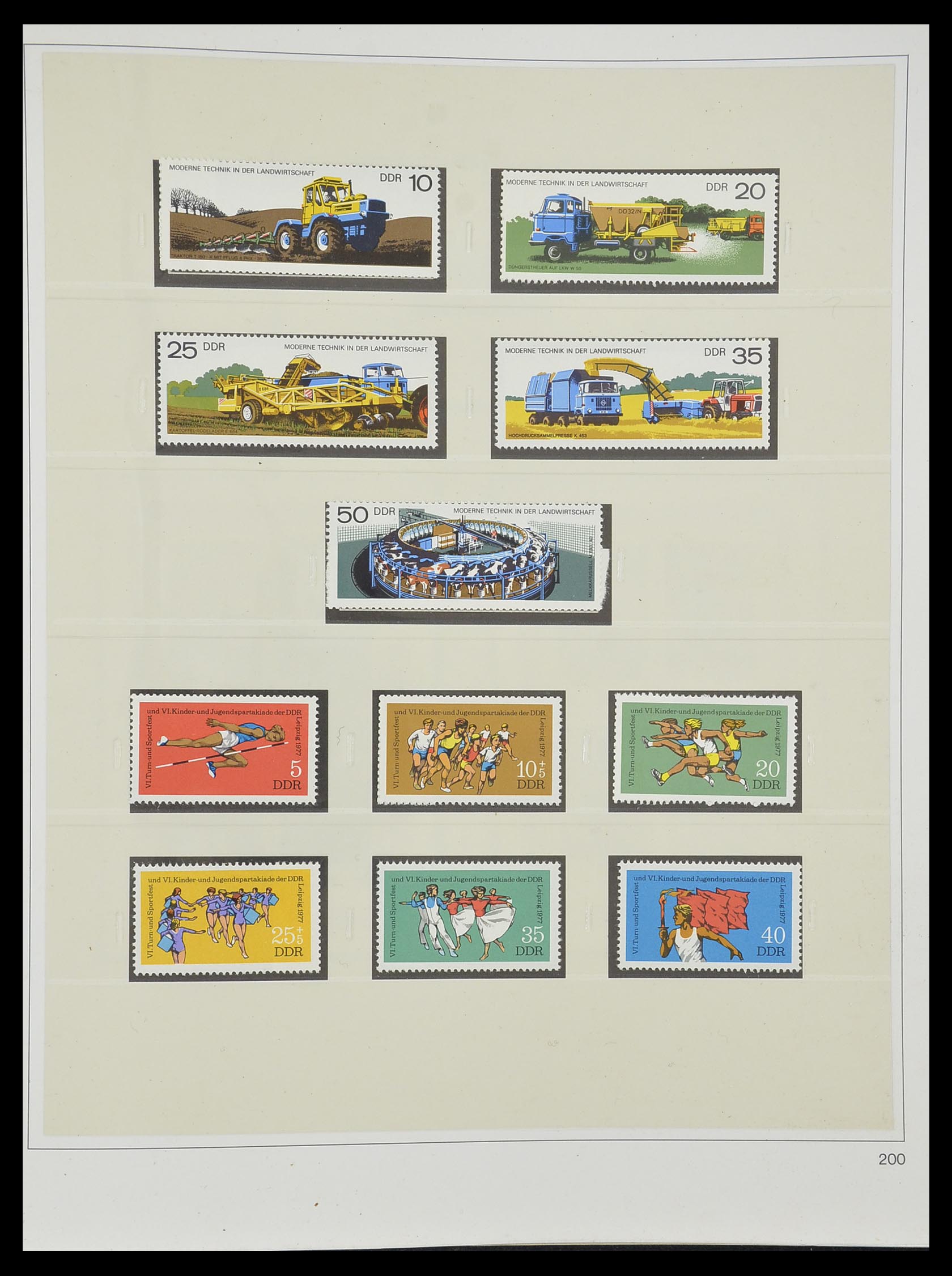 33868 213 - Postzegelverzameling 33868 DDR 1949-1977.