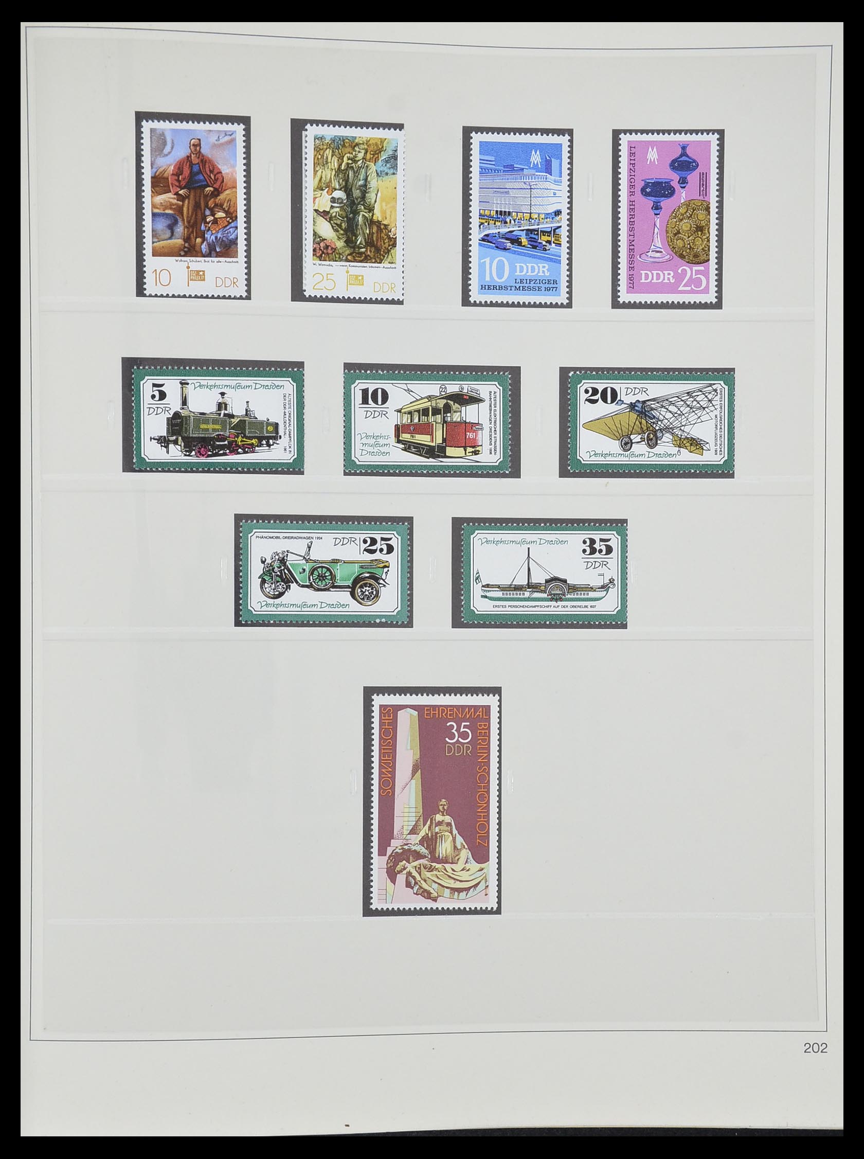 33868 215 - Postzegelverzameling 33868 DDR 1949-1977.