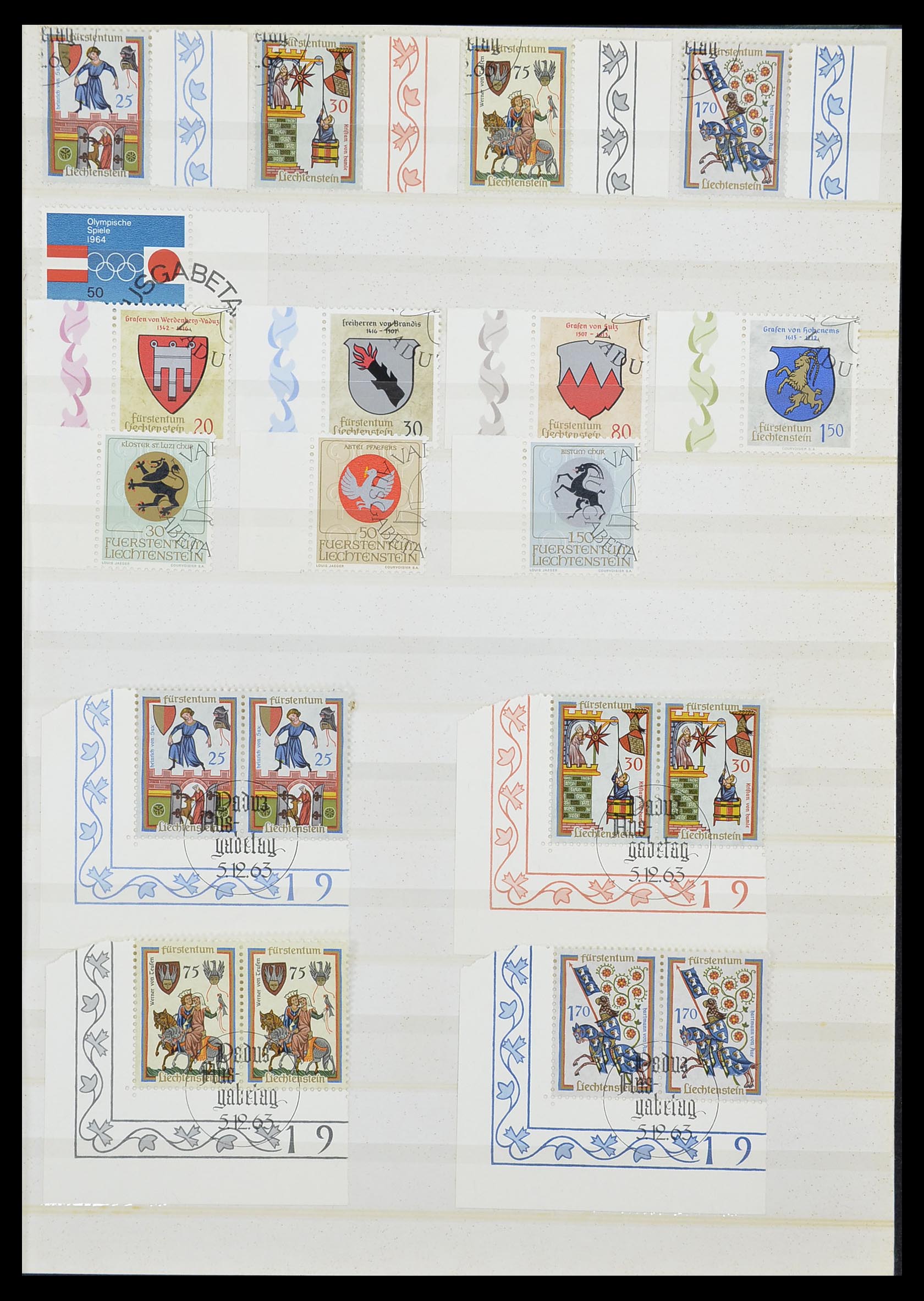 33884 004 - Stamp collection 33884 Liechtenstein 1920-2002.