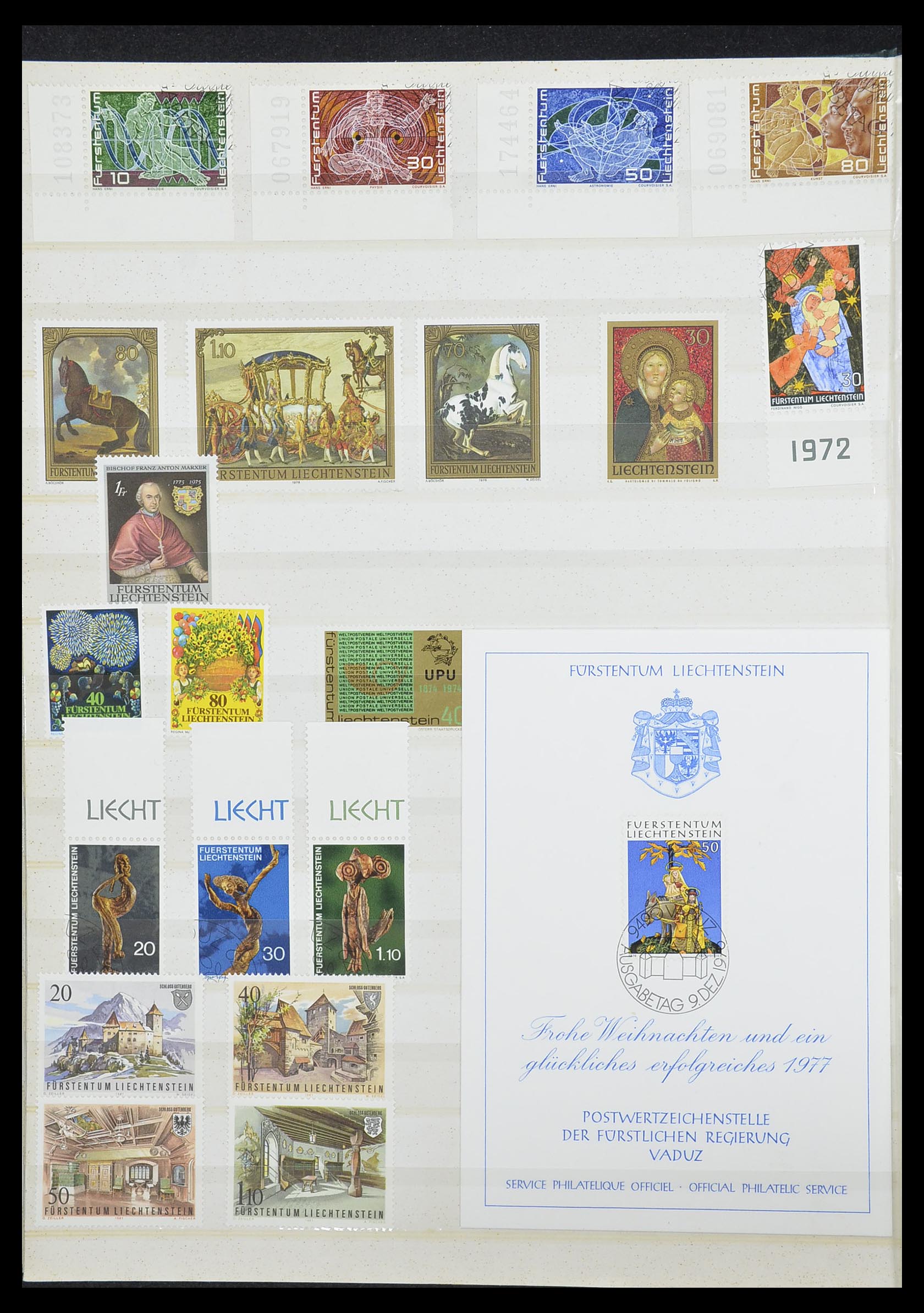 33884 016 - Stamp collection 33884 Liechtenstein 1920-2002.
