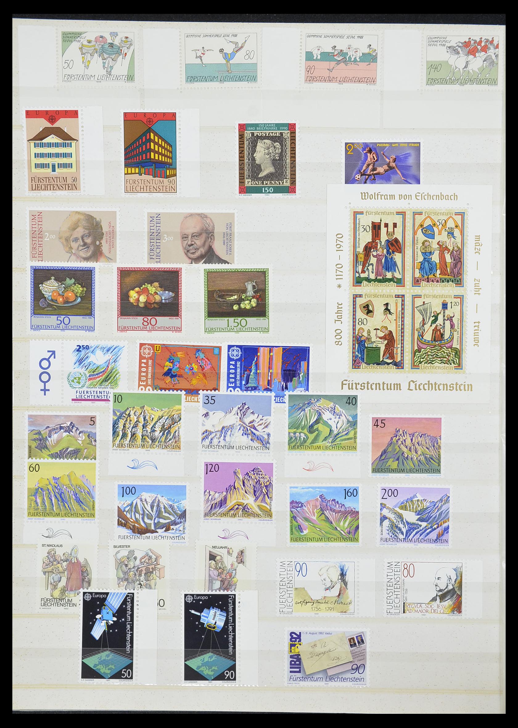 33884 025 - Stamp collection 33884 Liechtenstein 1920-2002.