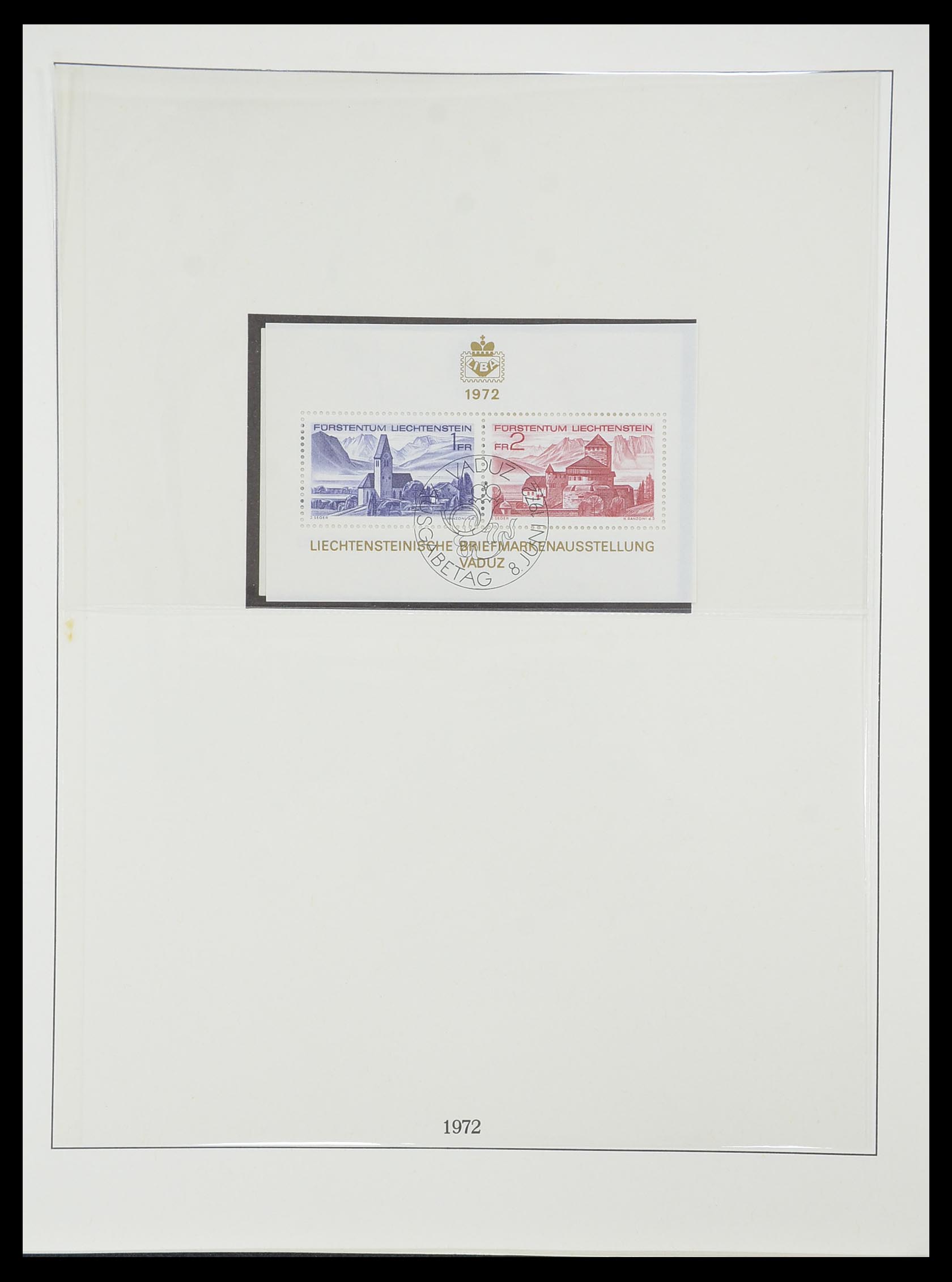 33884 041 - Stamp collection 33884 Liechtenstein 1920-2002.