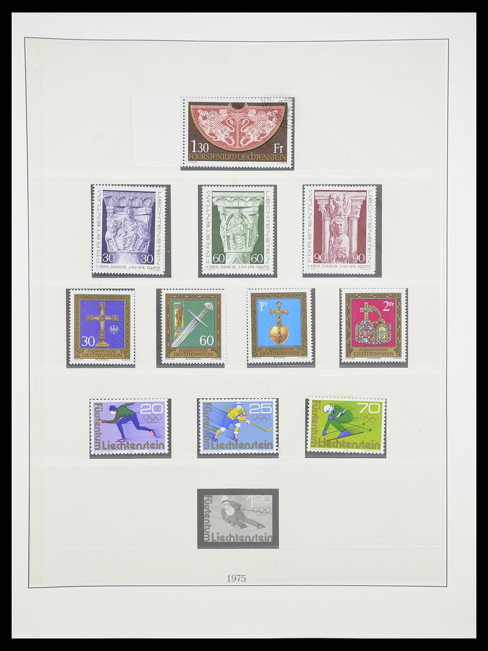 33884 048 - Stamp collection 33884 Liechtenstein 1920-2002.