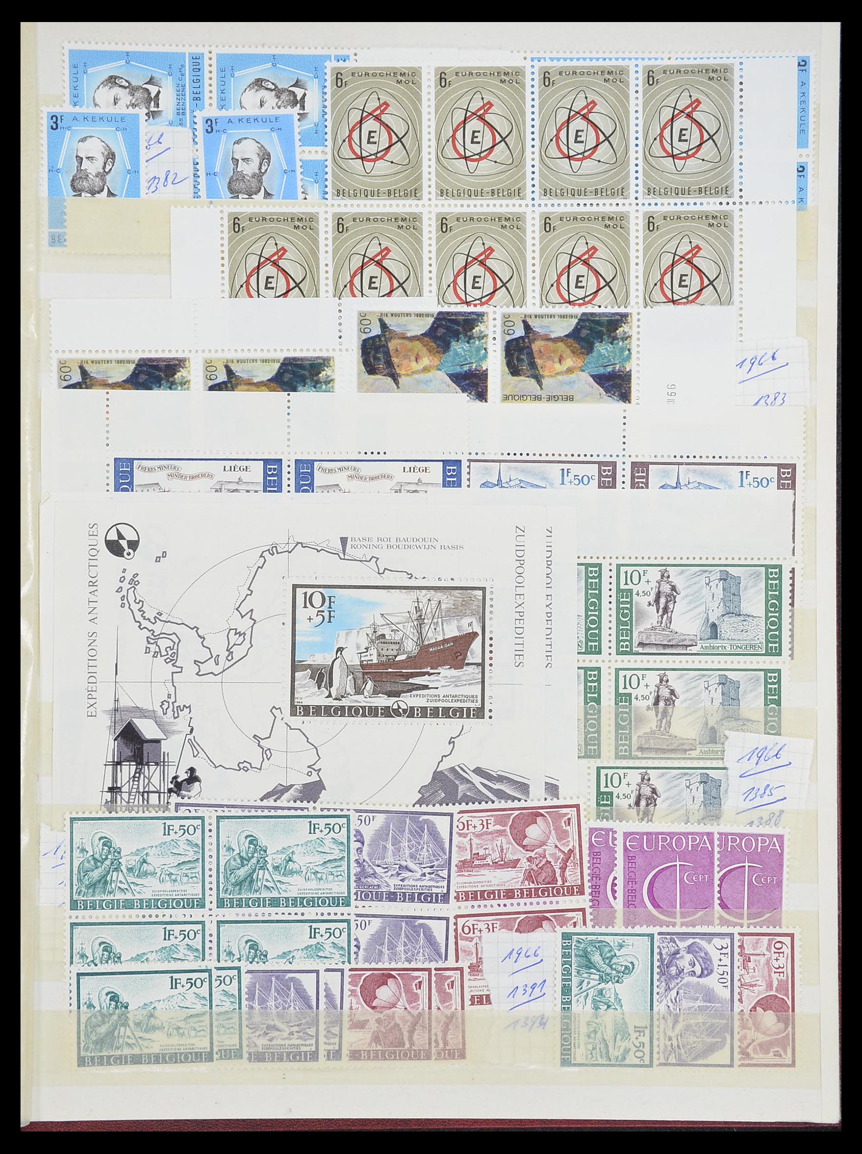 33899 100 - Postzegelverzameling 33899 België postfris 1965-2004.