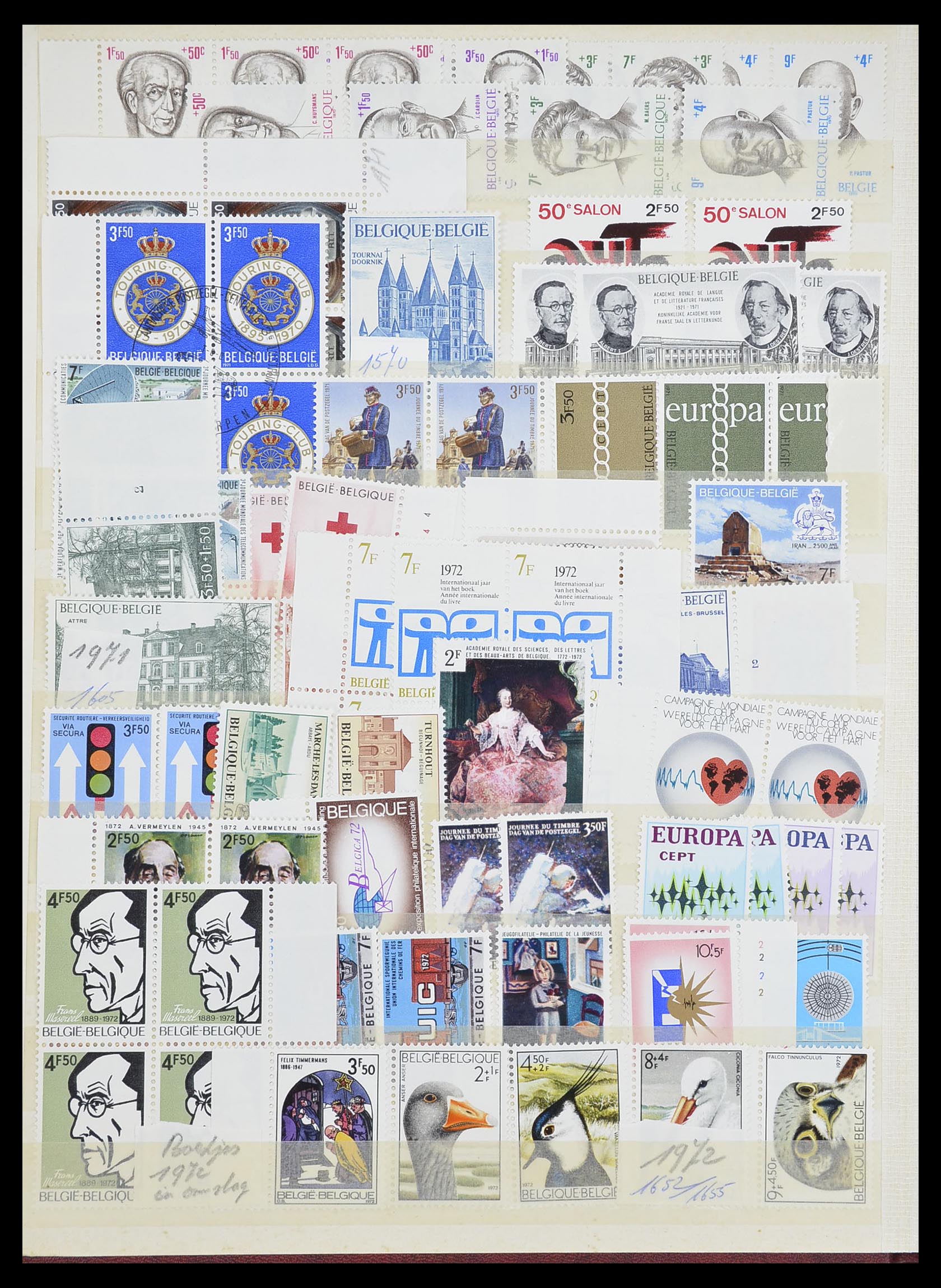 33899 107 - Postzegelverzameling 33899 België postfris 1965-2004.